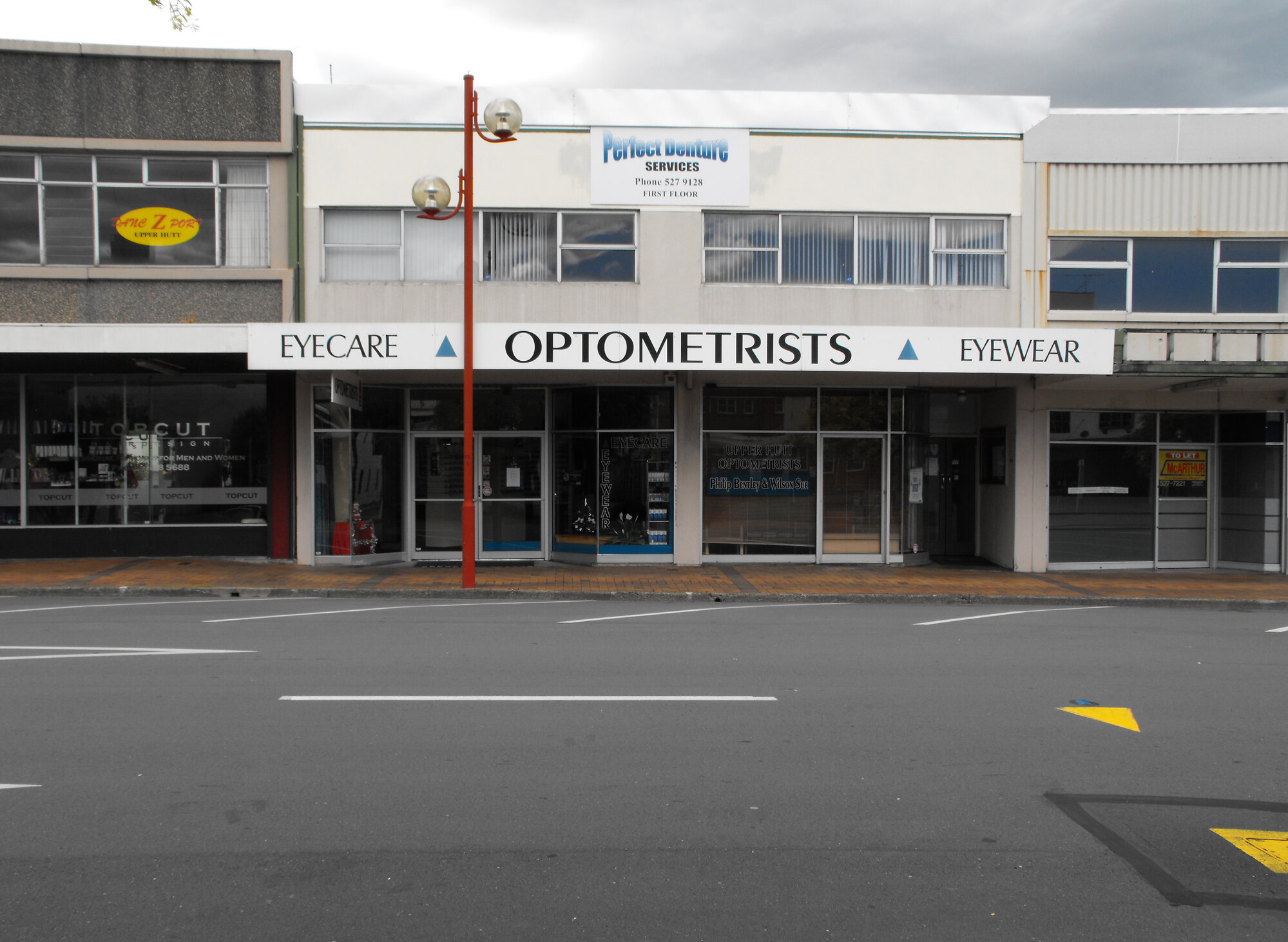 Geange Street, left side; No.  7-15