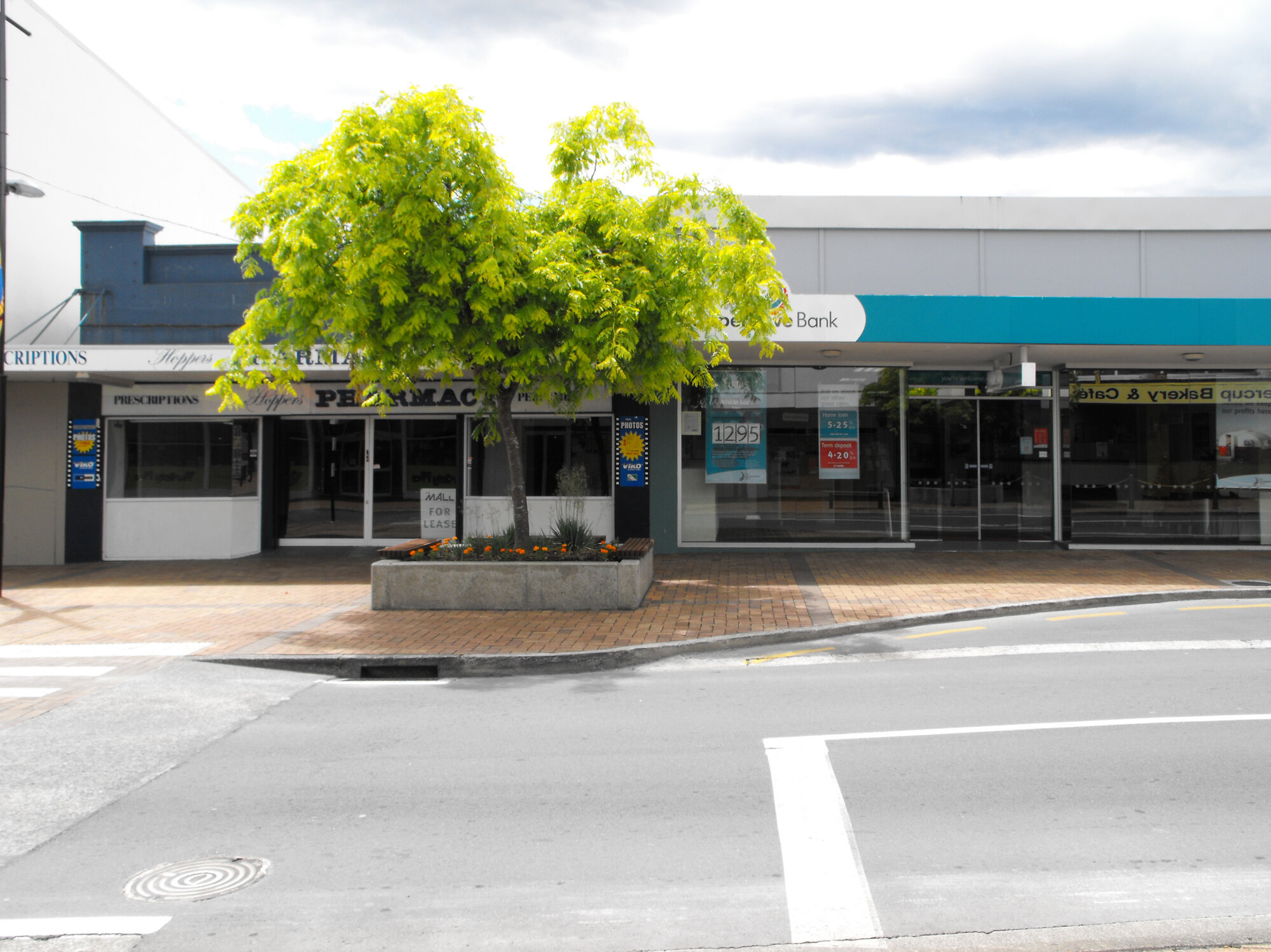 Main Street, north side; No. 147-153