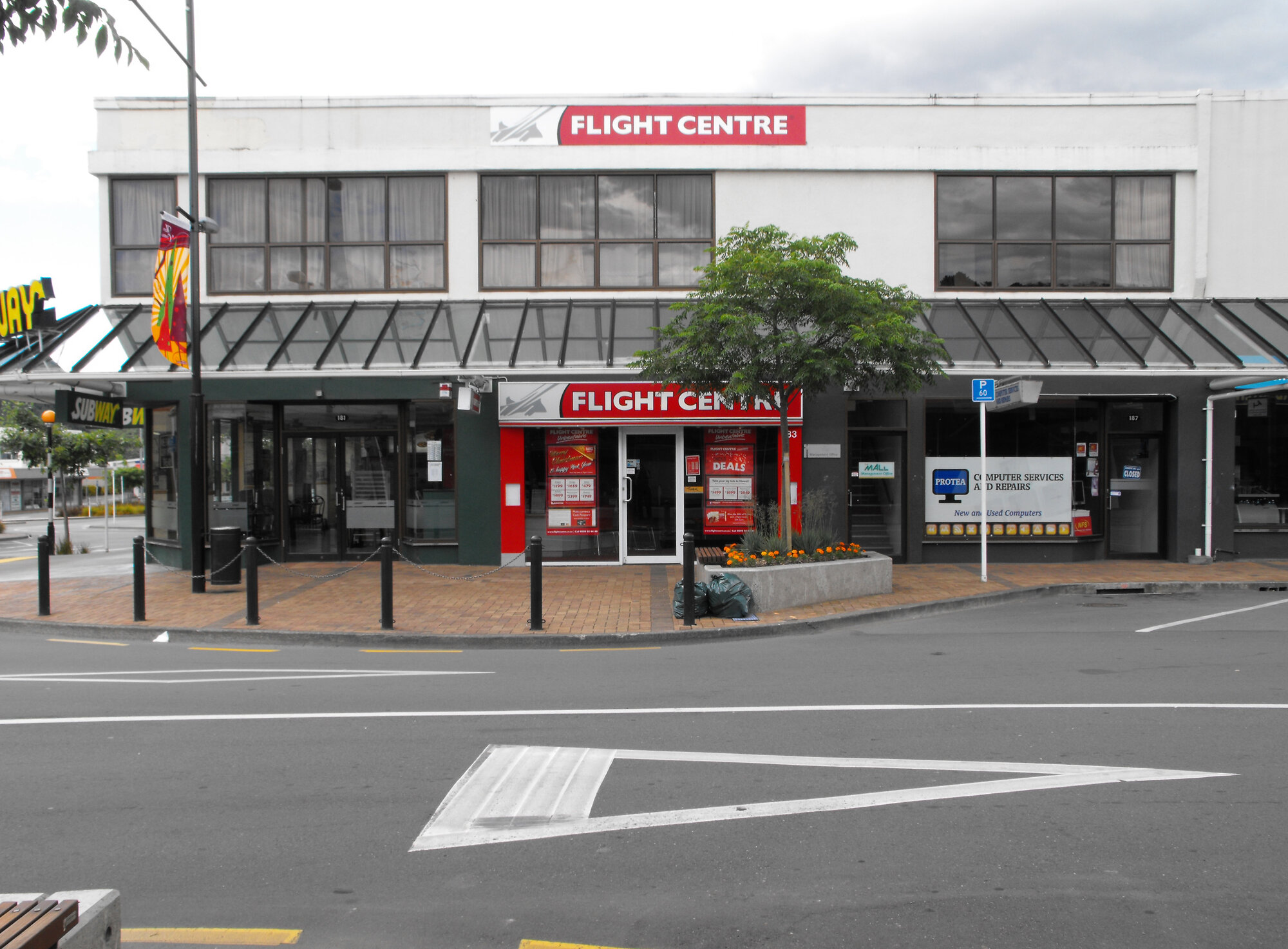 Main Street, north side; No. 181-187