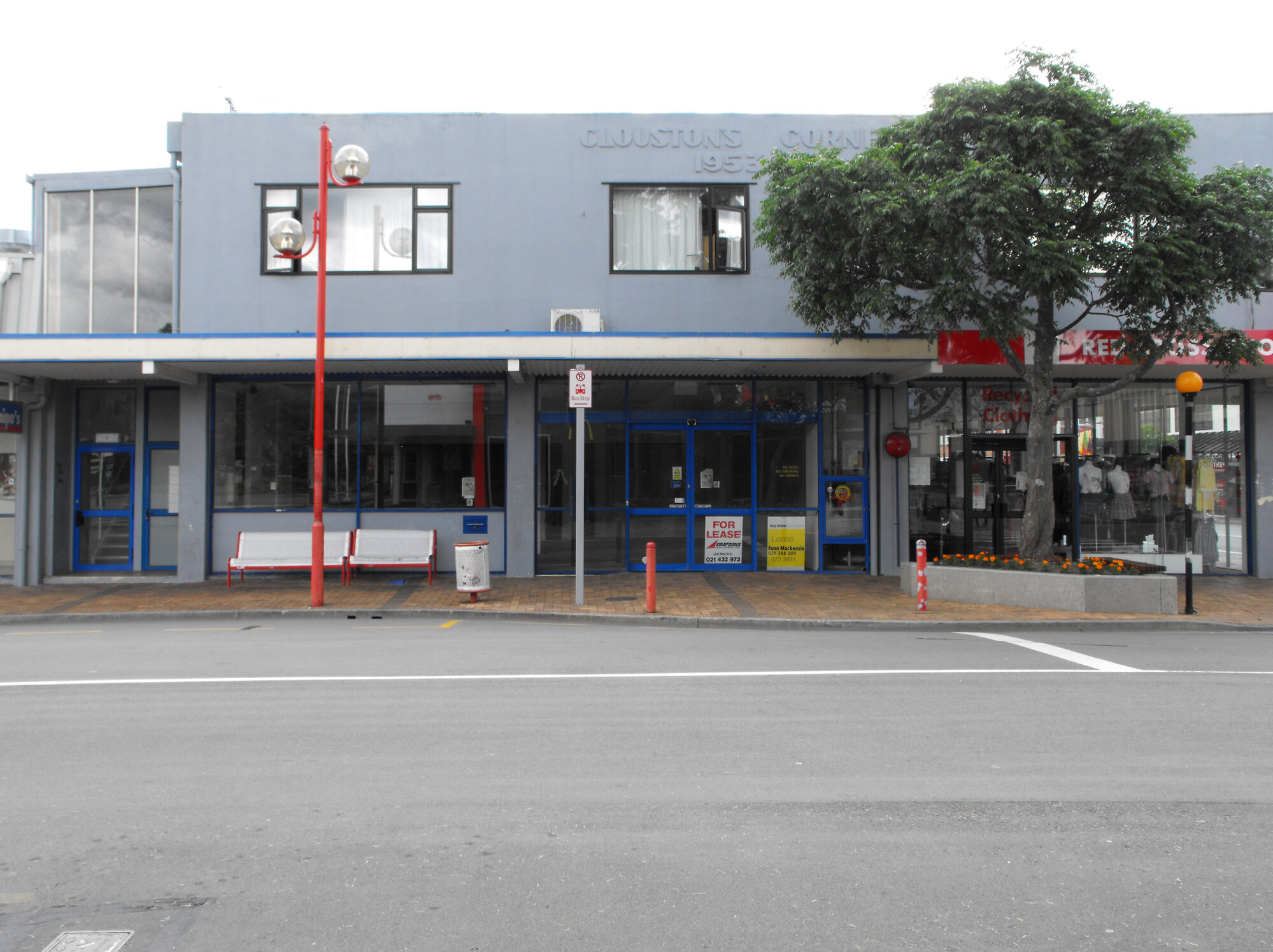 Wakefield Street, west side; No. 1; Skynet and Red Cross shops