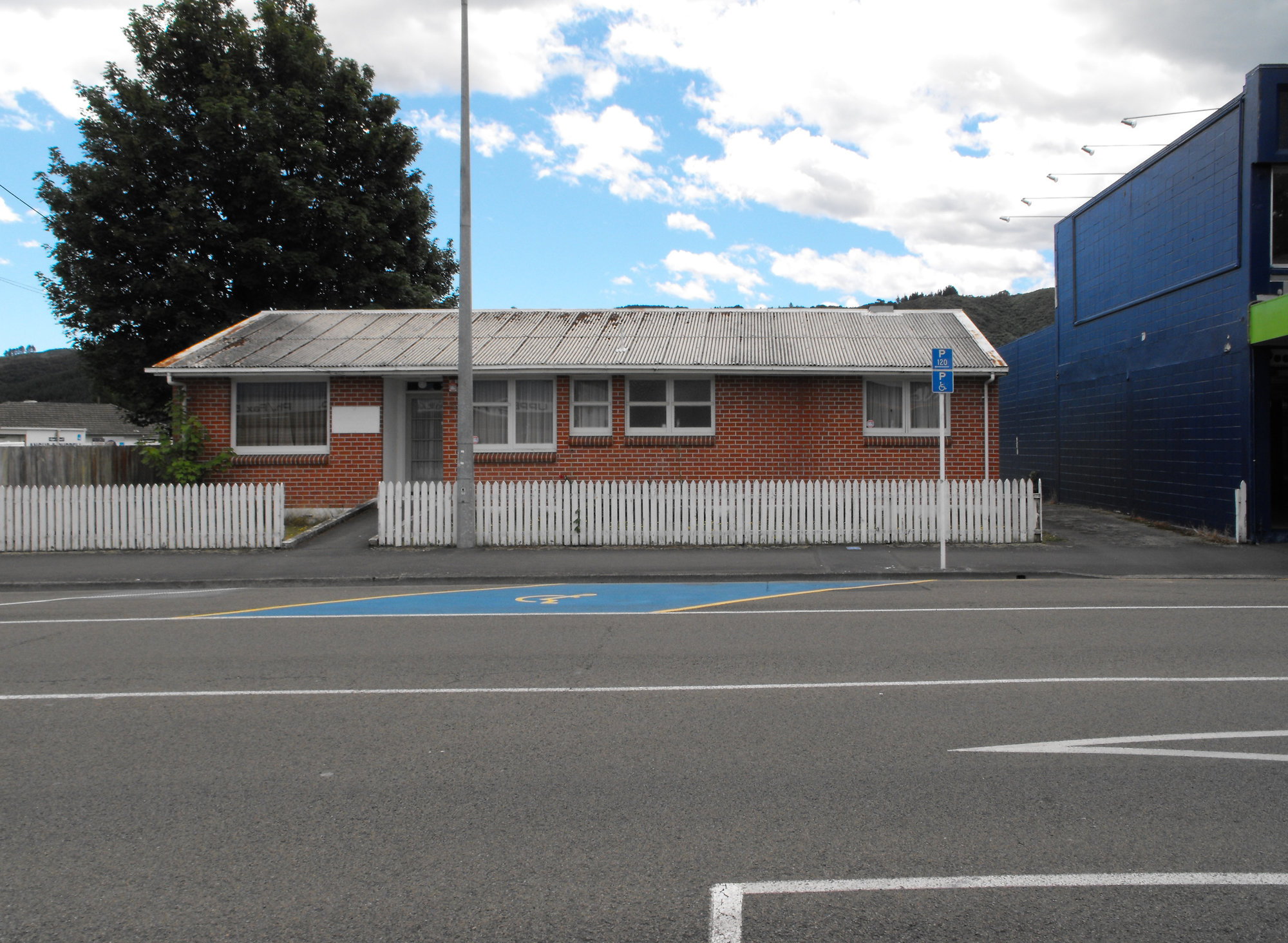 Queen Street, north side; No.  5; house, formerly Plunket(?)