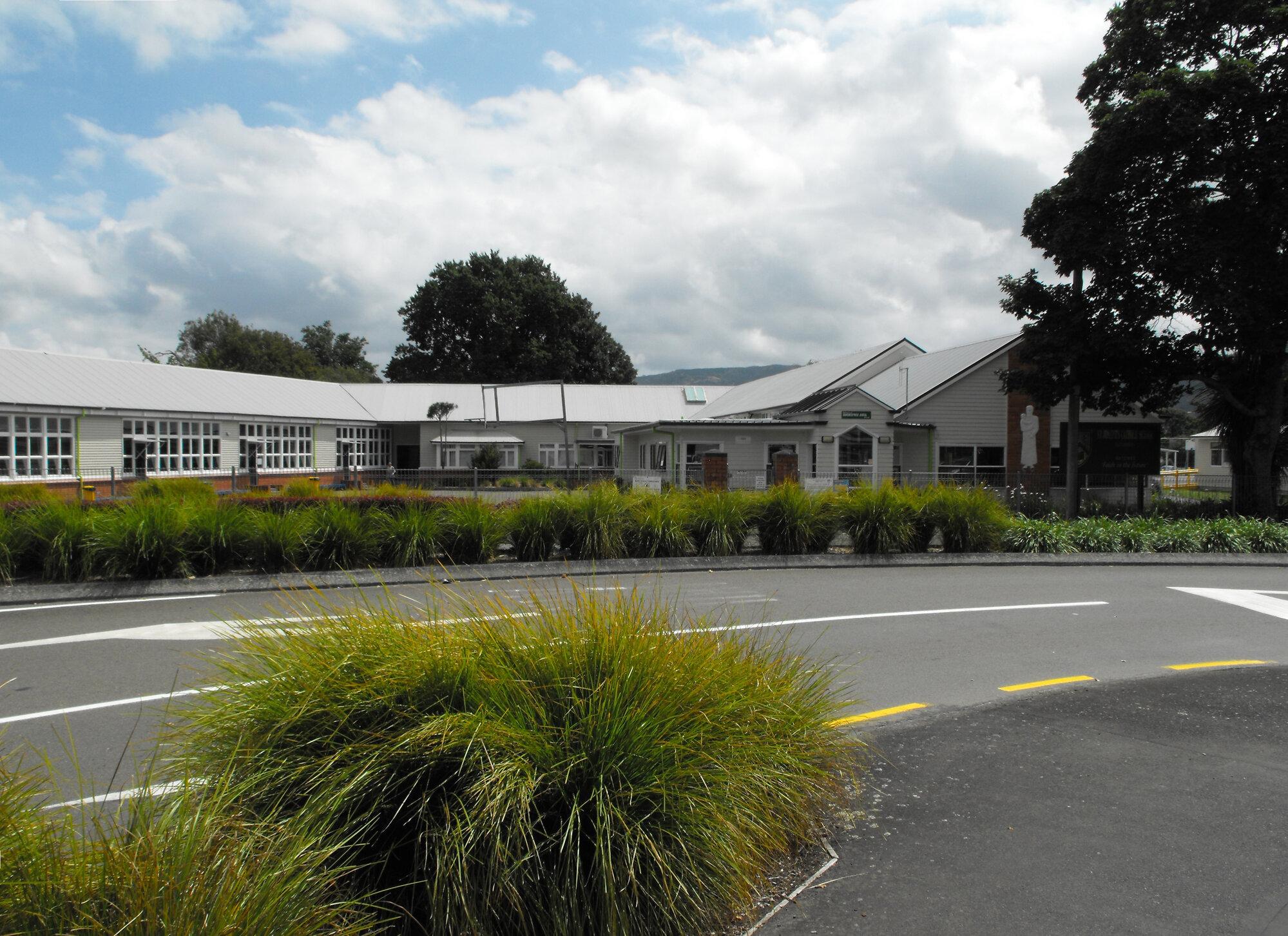 Pine Avenue west side 5; St Joseph's primary school; administration building at right.