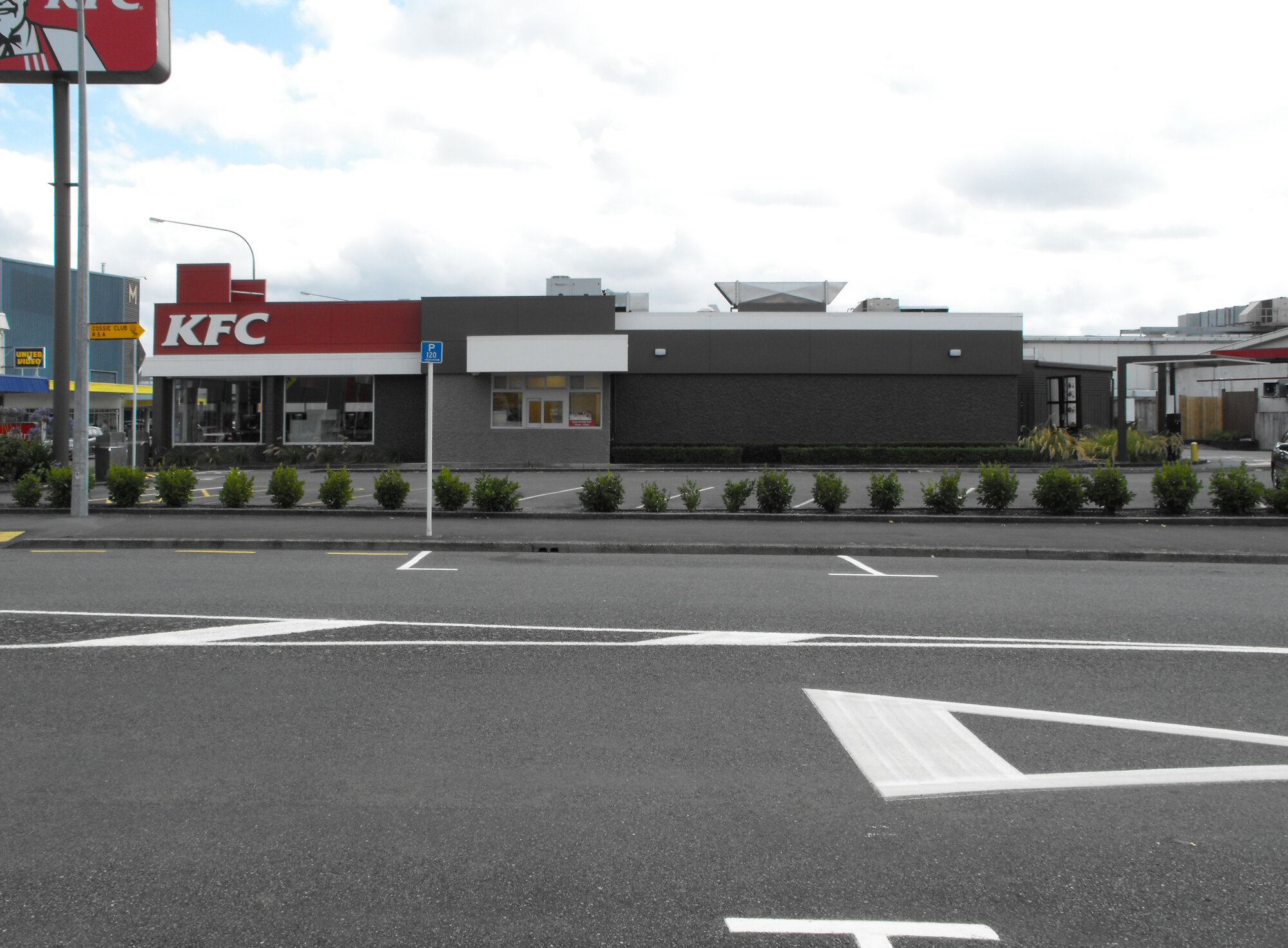 Logan Street west side 5; KFC (23 Queen Street)