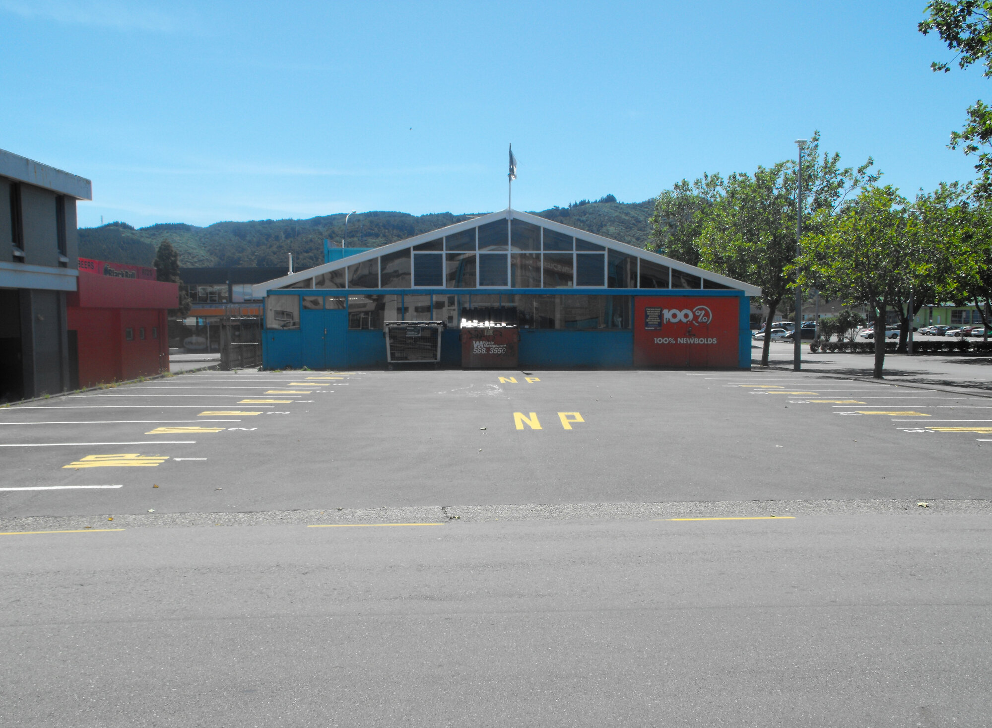 Lyster Lane north side 4; Newbolds servicing and used whiteware