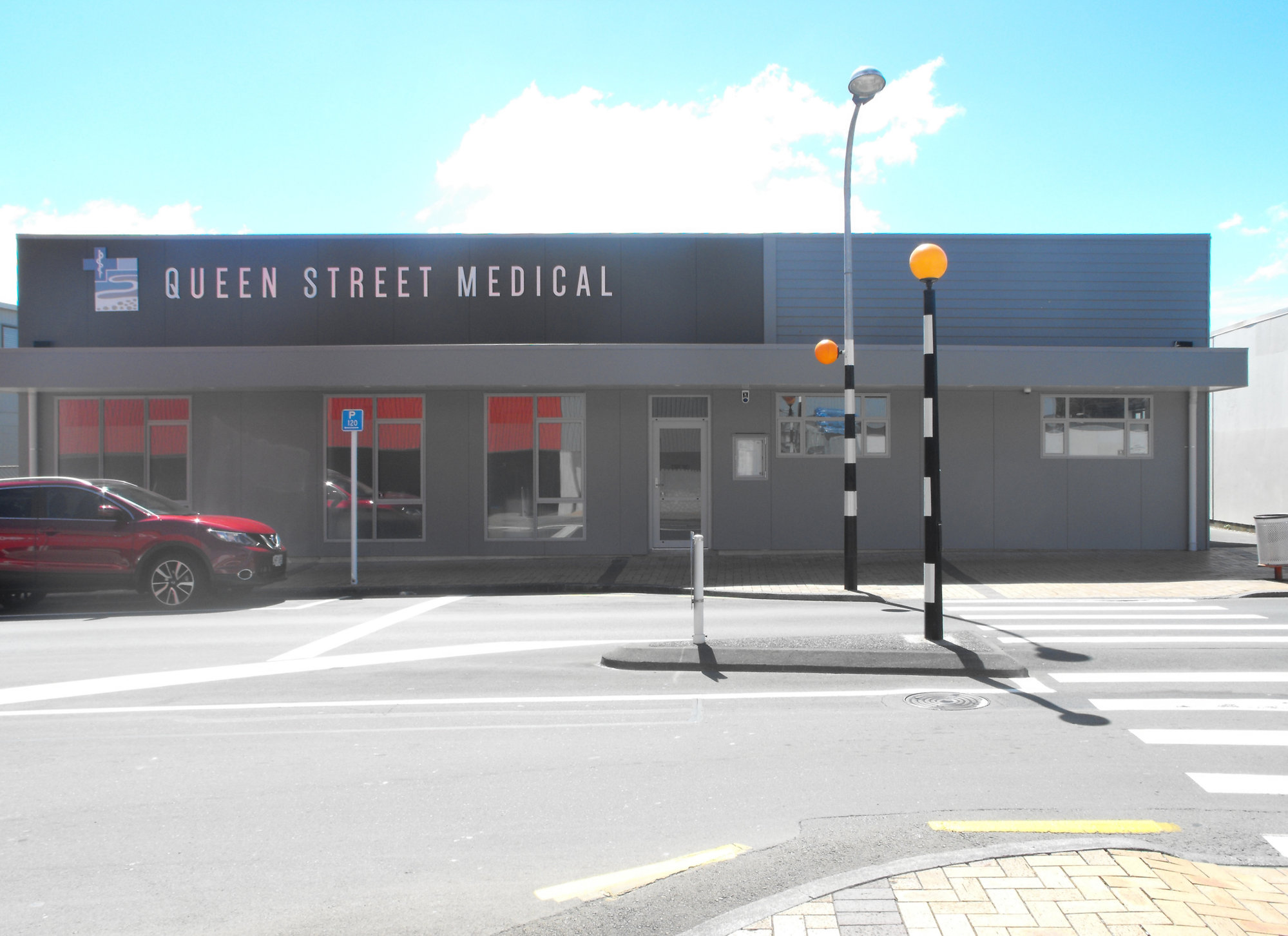 Queen Street, north side; No. 37; Queen Street Medical; street frontage.