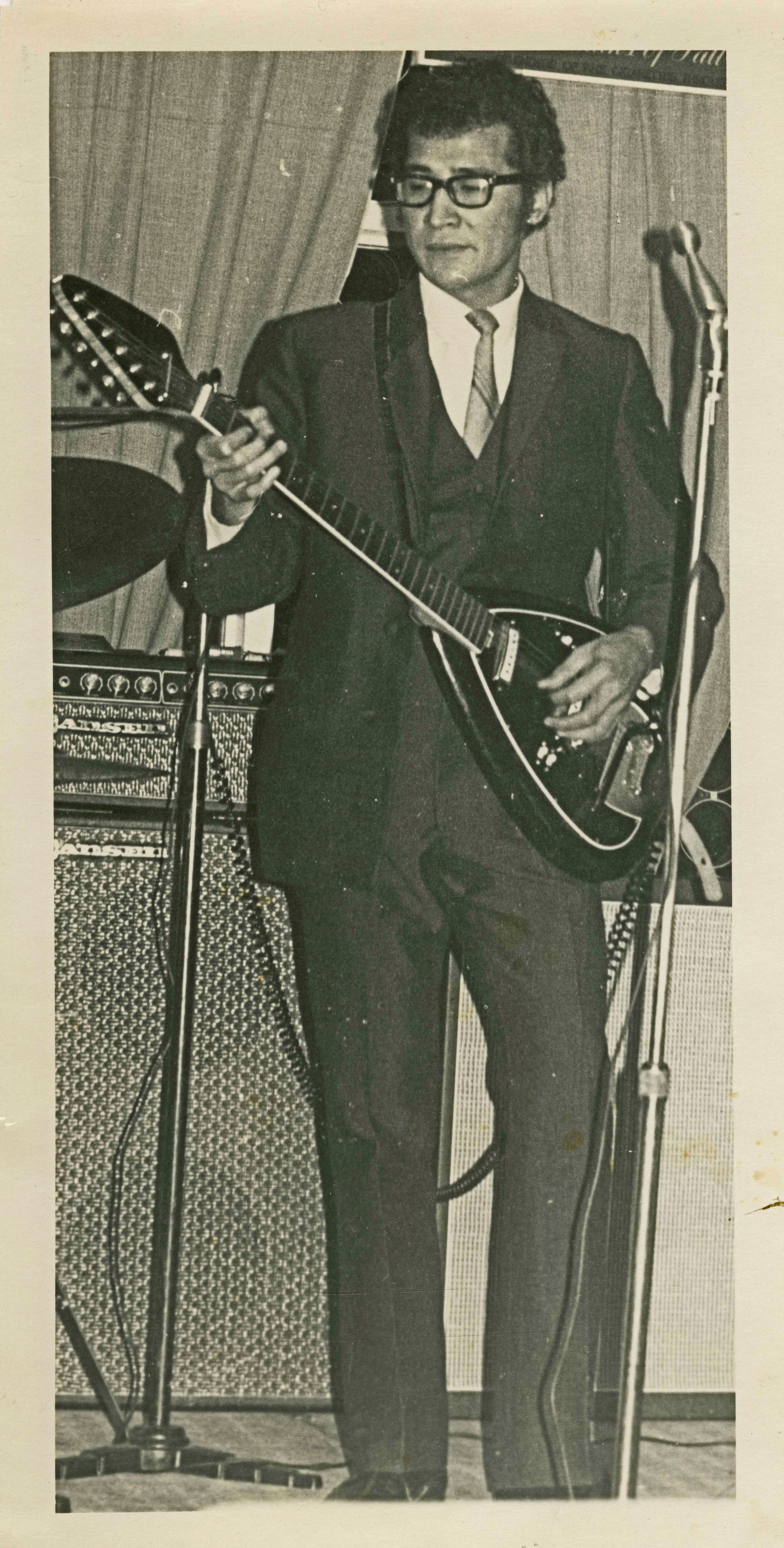 Sam Southon playing in the Bill Gorrie Set, c. 1967&ndash;68