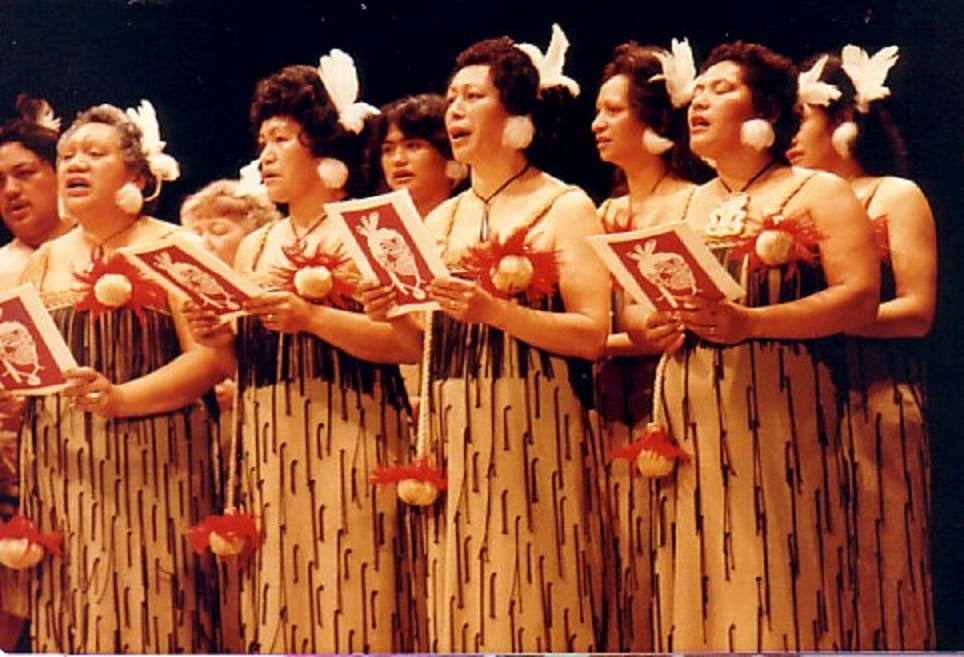Māwai Hakona 1975; performing.