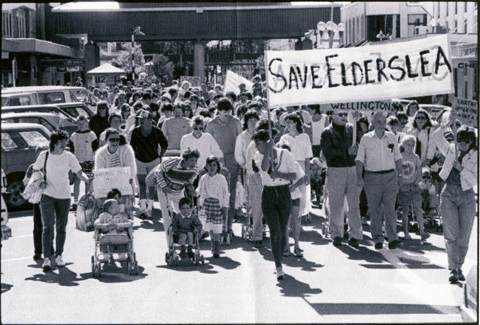 Demonstration to save Elderslea Maternity Hospital 1989
