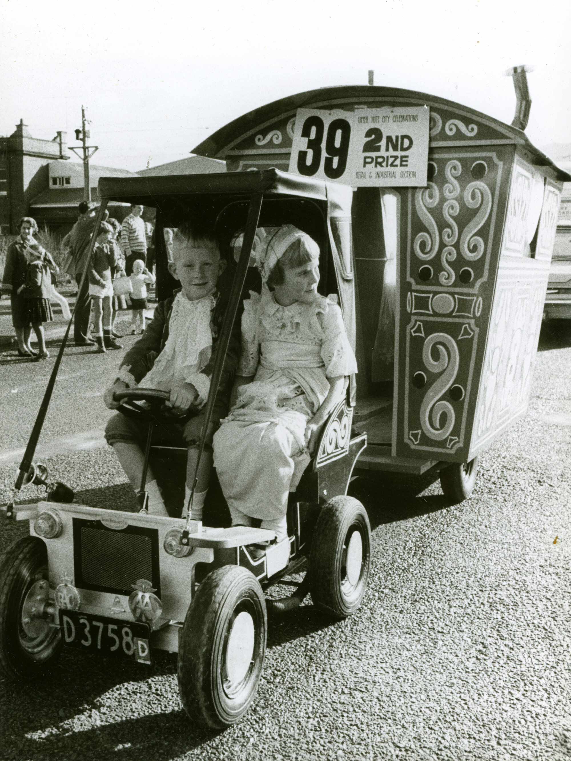 City Status Procession No. 39; Anthony Motors Gypsy float; second-prize winners
