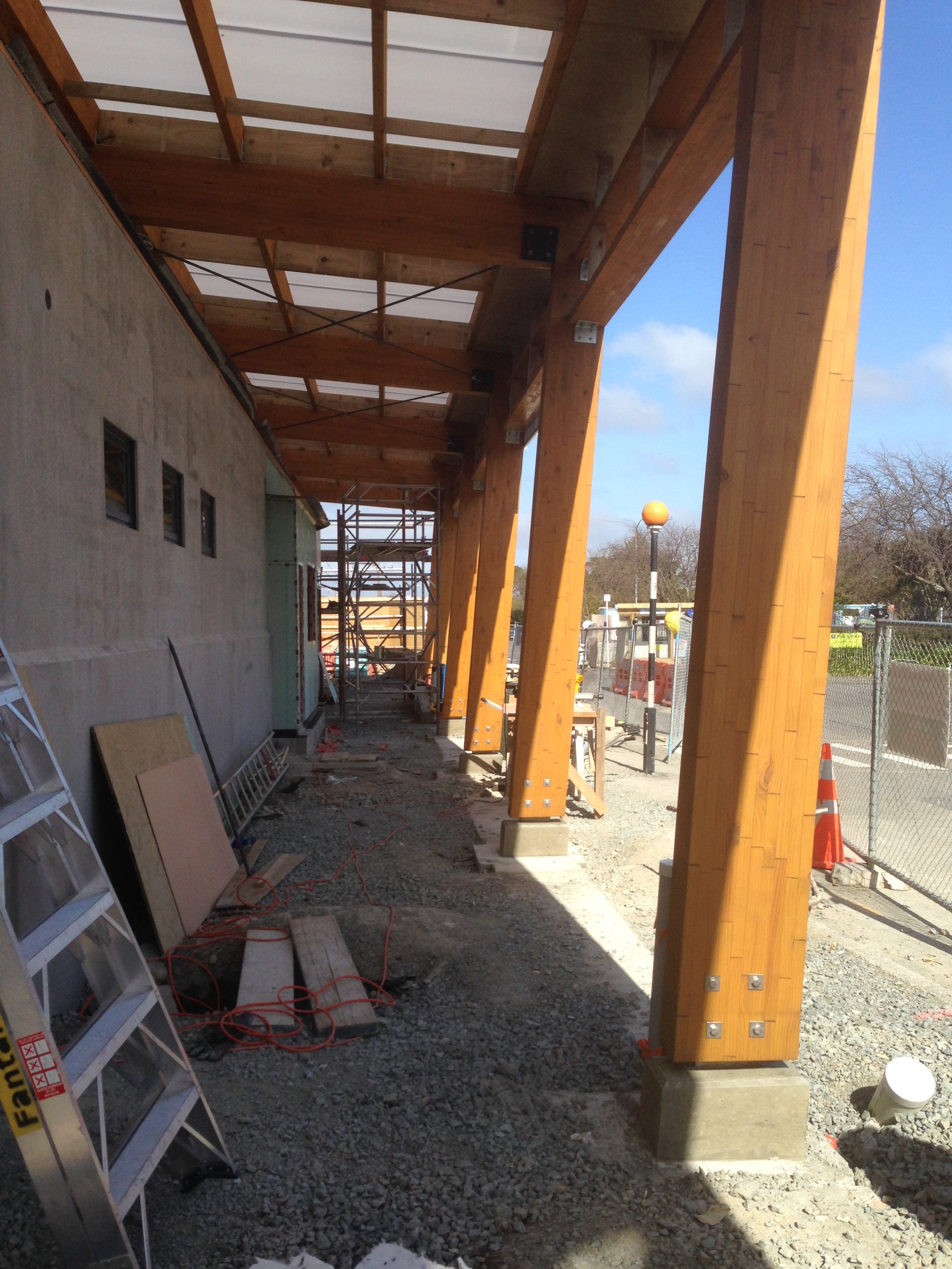 Upper Hutt railway station 2015  7; Fergusson Drive side of building