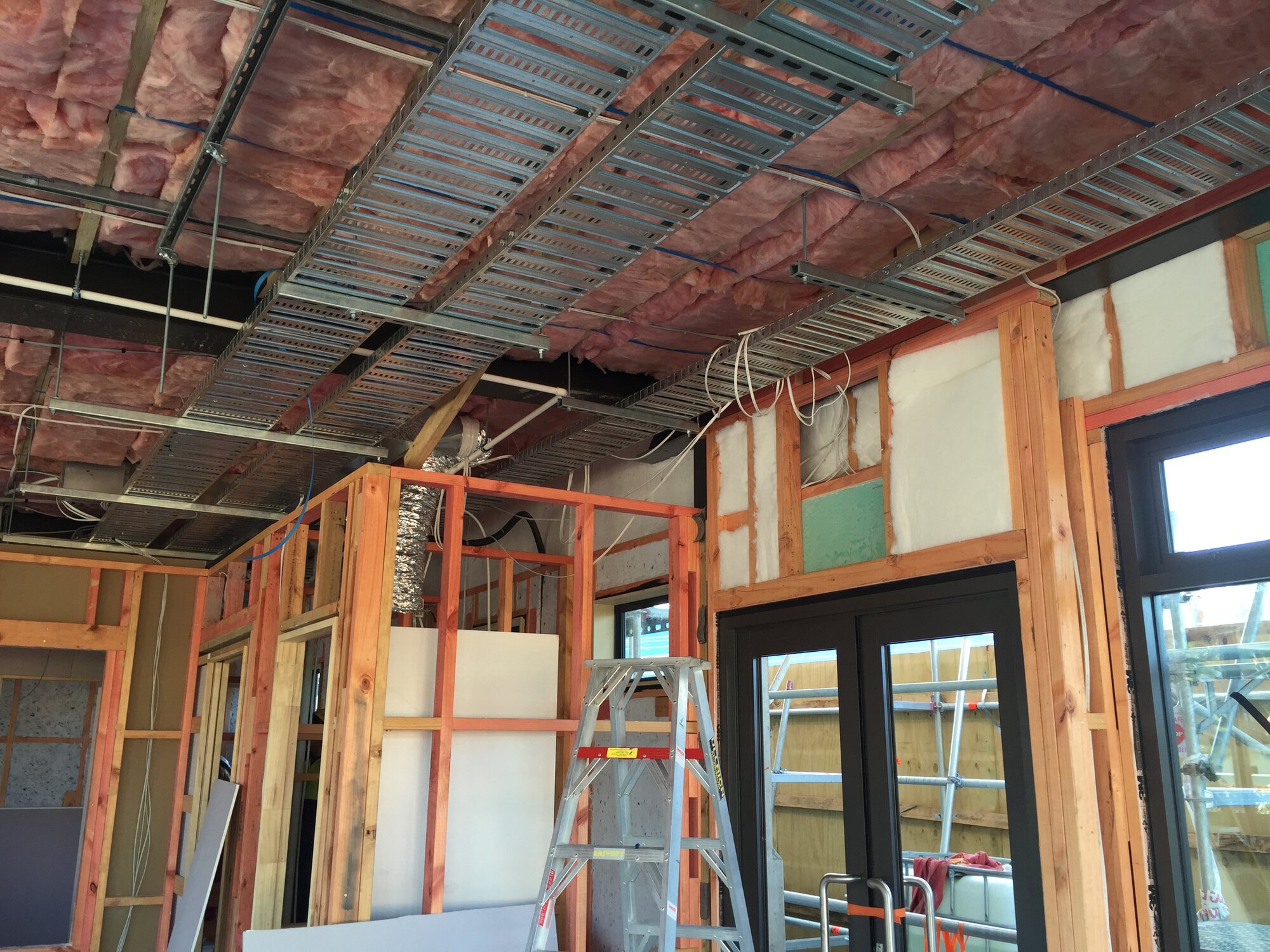 Upper Hutt railway station 2015  8; waiting room