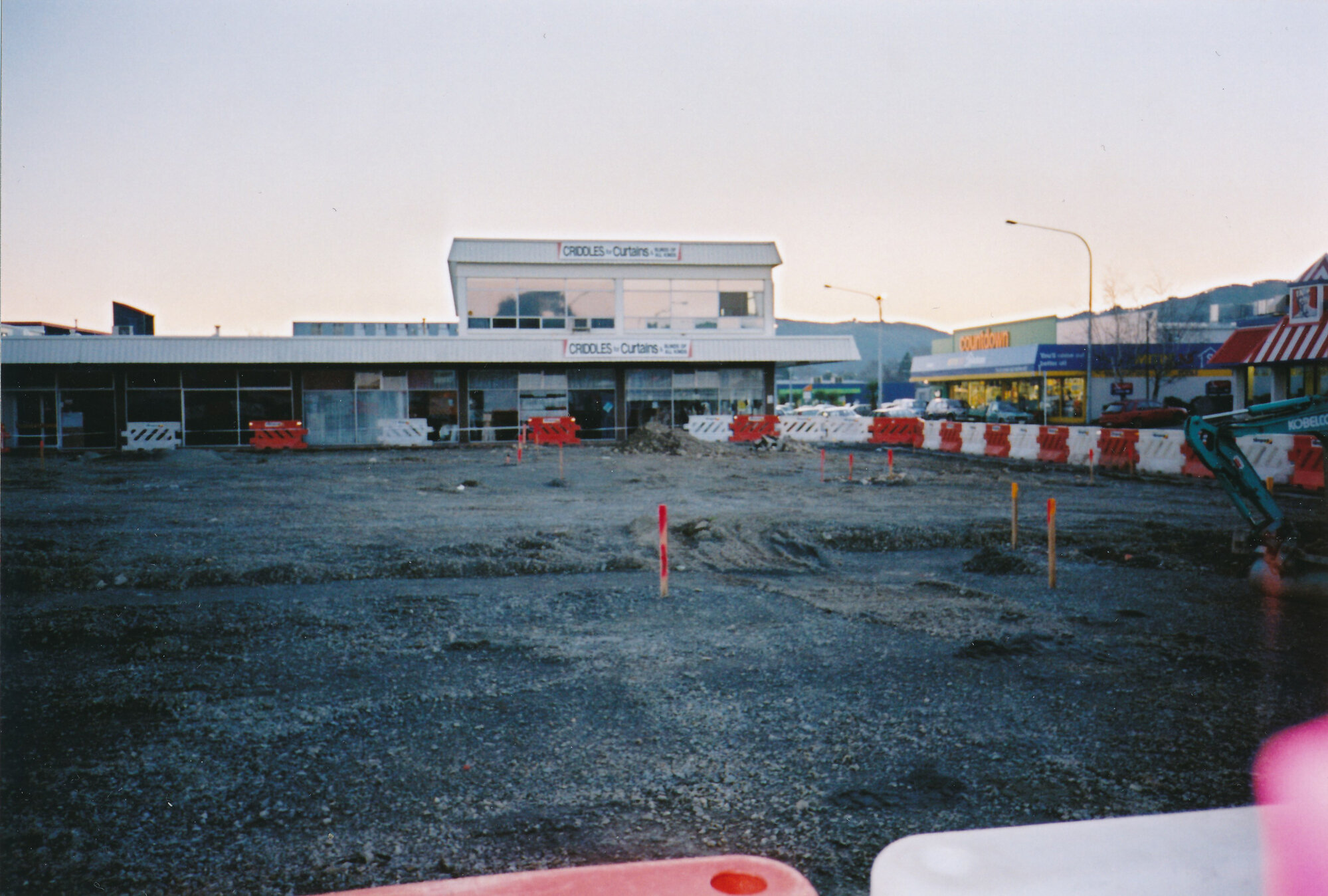 Car park constructon, corner of  Queen and Logan streets.