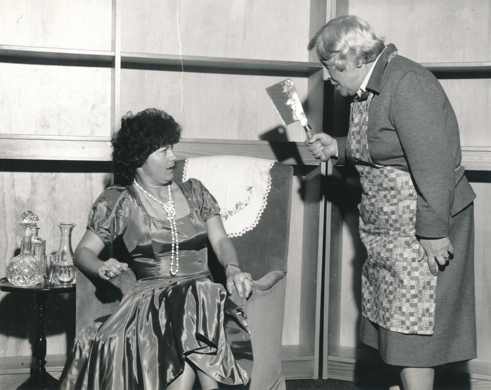 Heretaunga Players; A Tomb With a View; Jenny Gooch and unnamed actor 