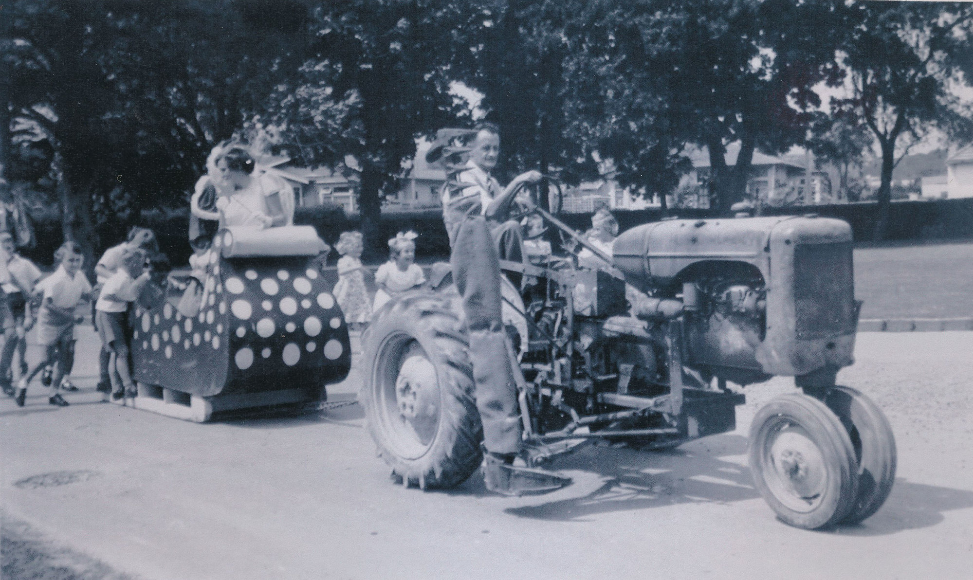 Wallaceville Research Centre; Christmas party - 1954
