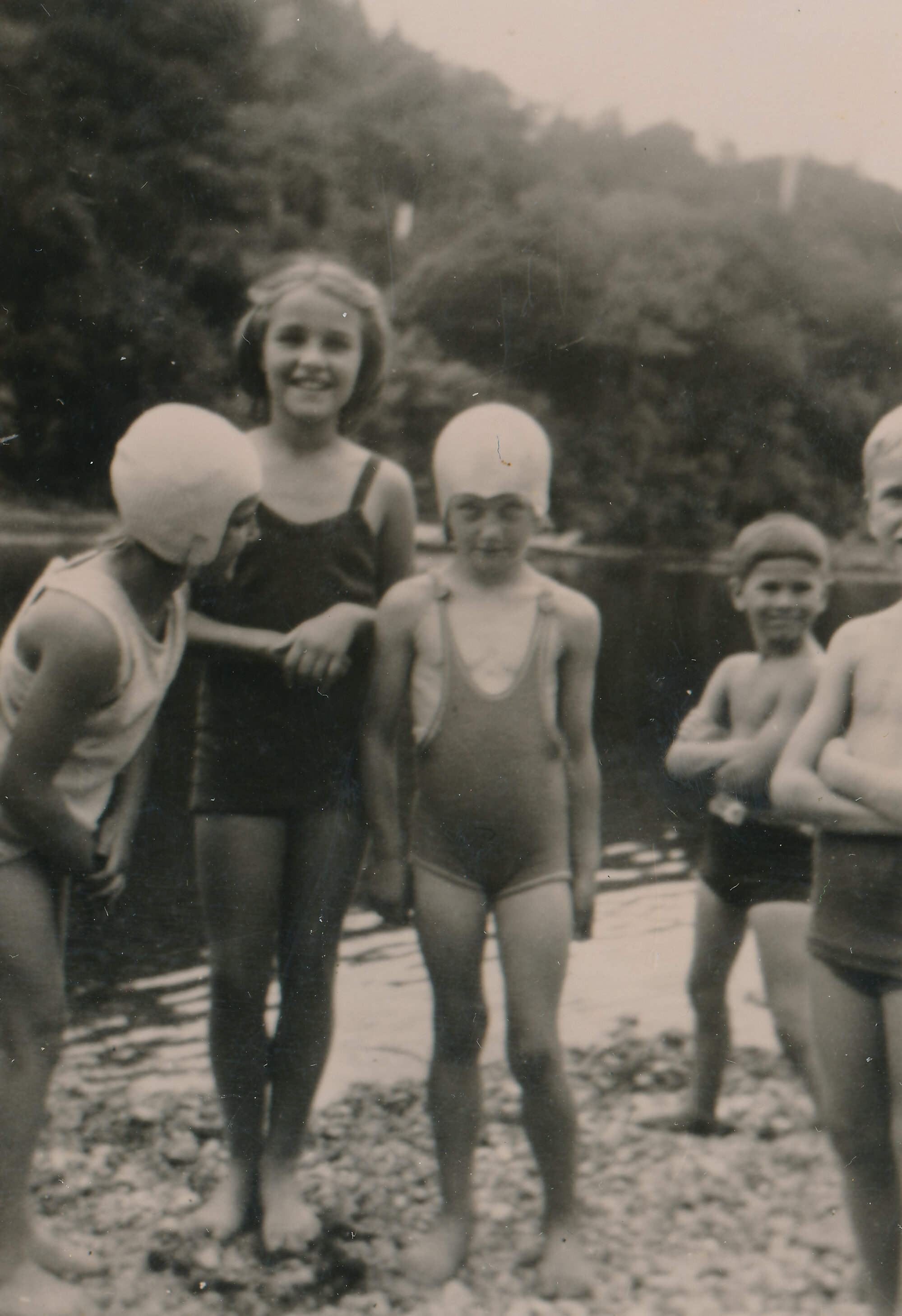 Te Marua School; Te Awa Kairangi / Hutt River swimming hole, circa 1955