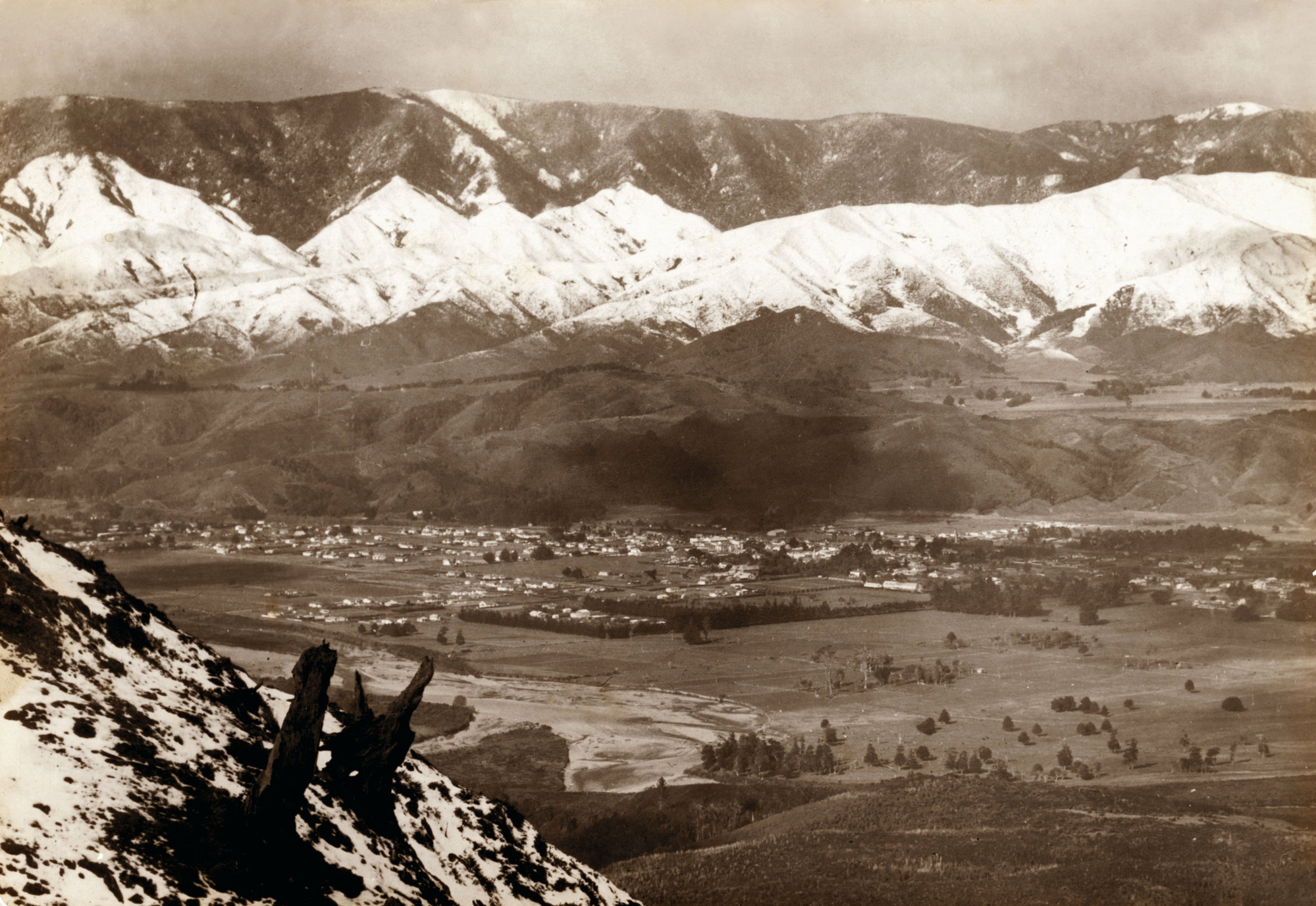 Panorama of Upper Hutt with snow on the hills; c.1930s