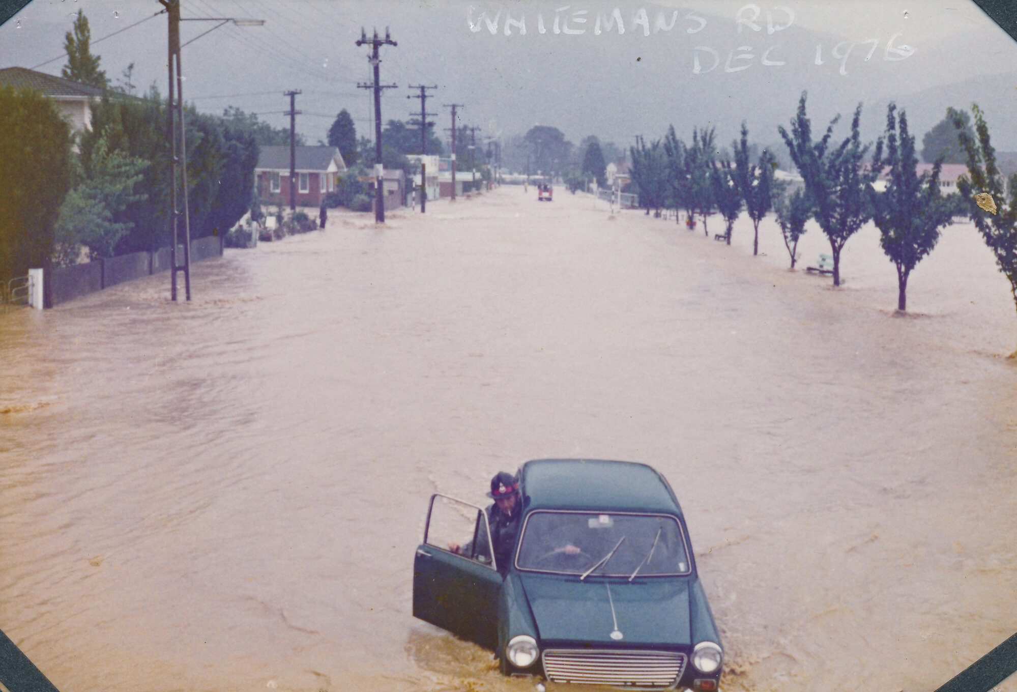 Flood, 1976; Silverstream; Brigade series; Whitemans Road, looking north