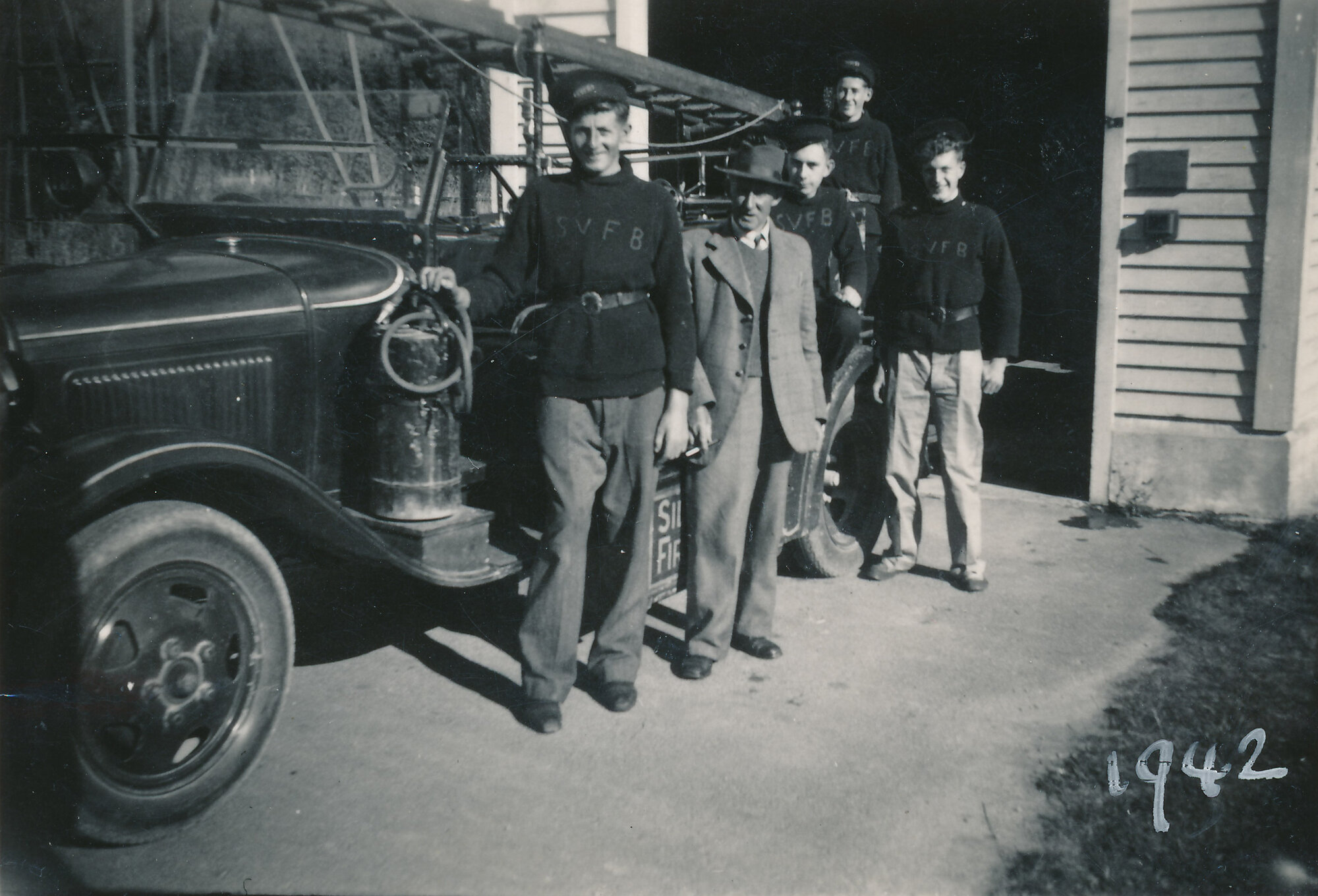 Silverstream Volunteer Fire Brigade group; junior brigade 1942