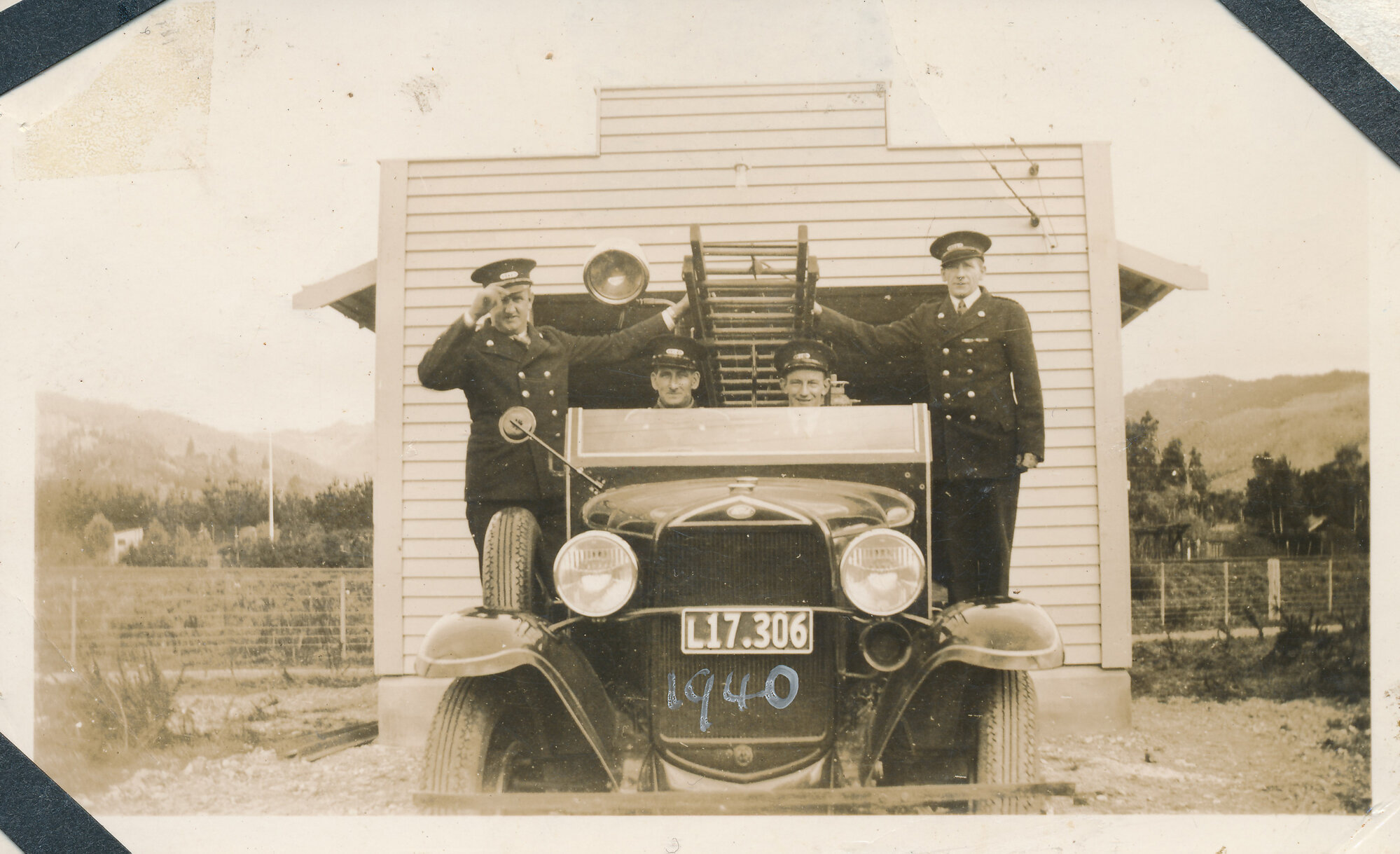 Silverstream Volunteer Fire Brigade engine, 1940; Ford Model A 