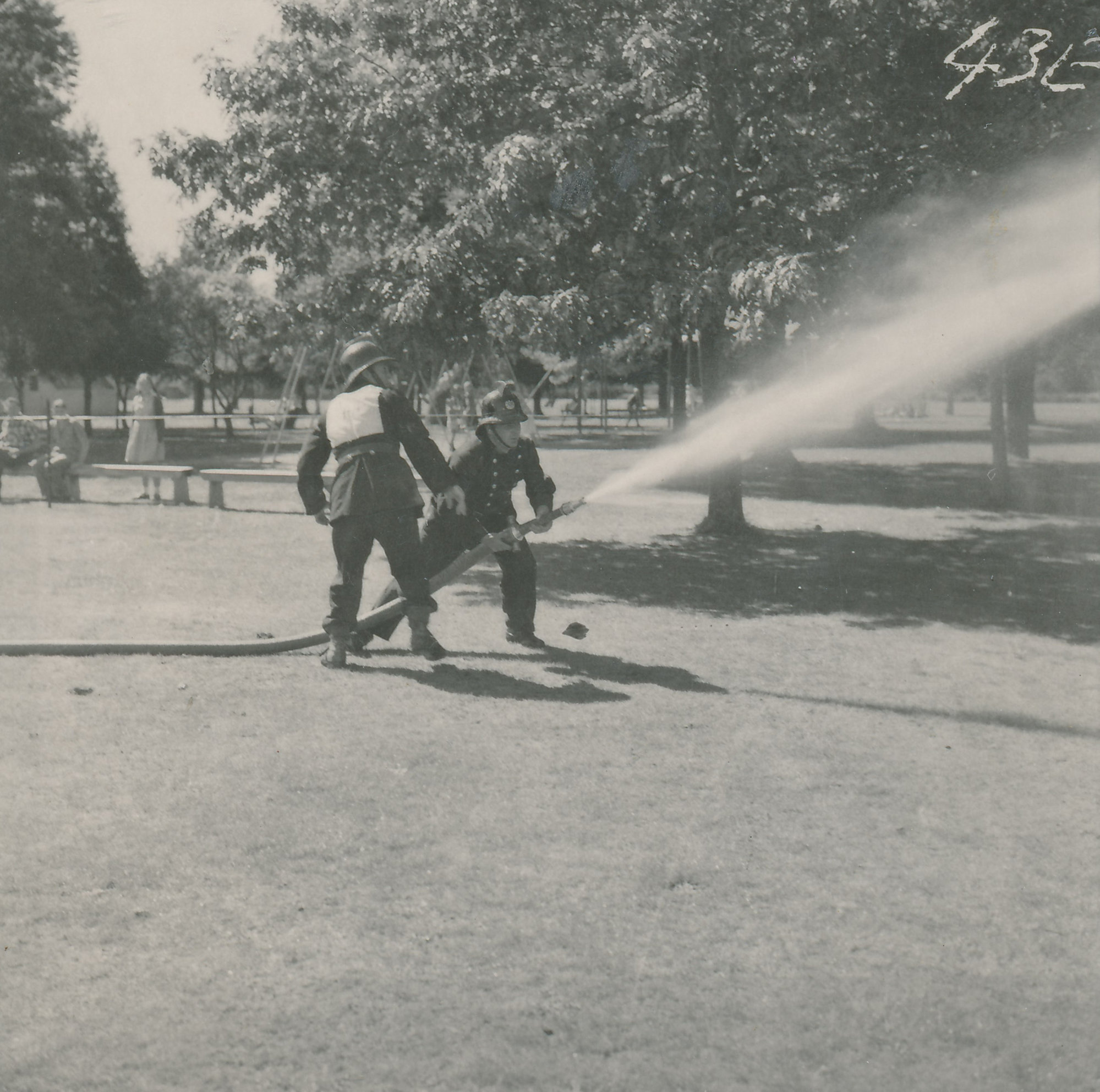 Silverstream Volunteer Fire Brigade; Maidstone Park; Fred Stringer and Gordon Hamilton