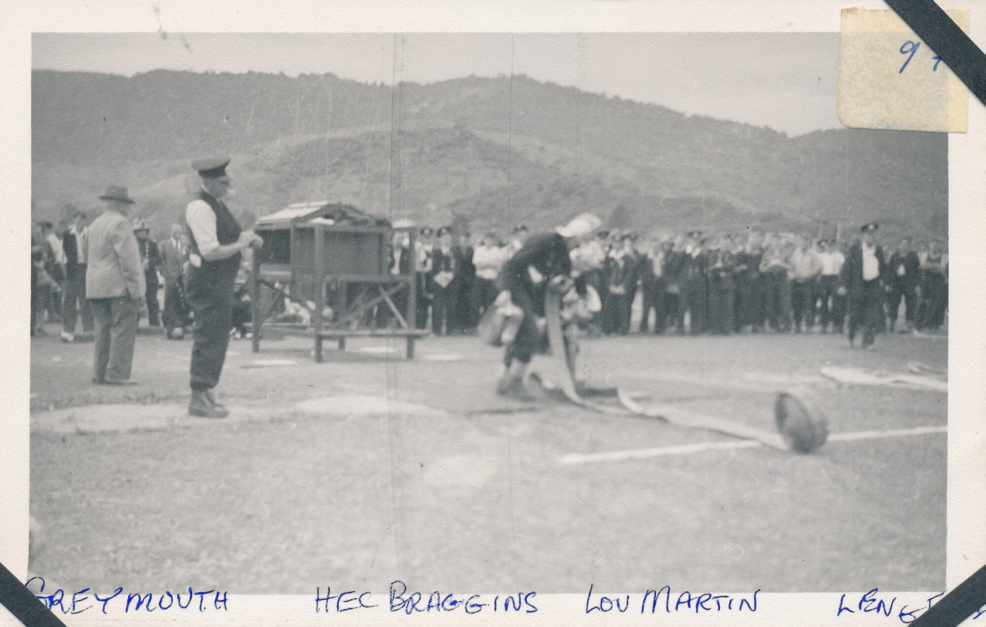 Silverstream Volunteer Fire Brigade; competitions; 1959, Greymouth; Fred and Len Stringer in two-man straight