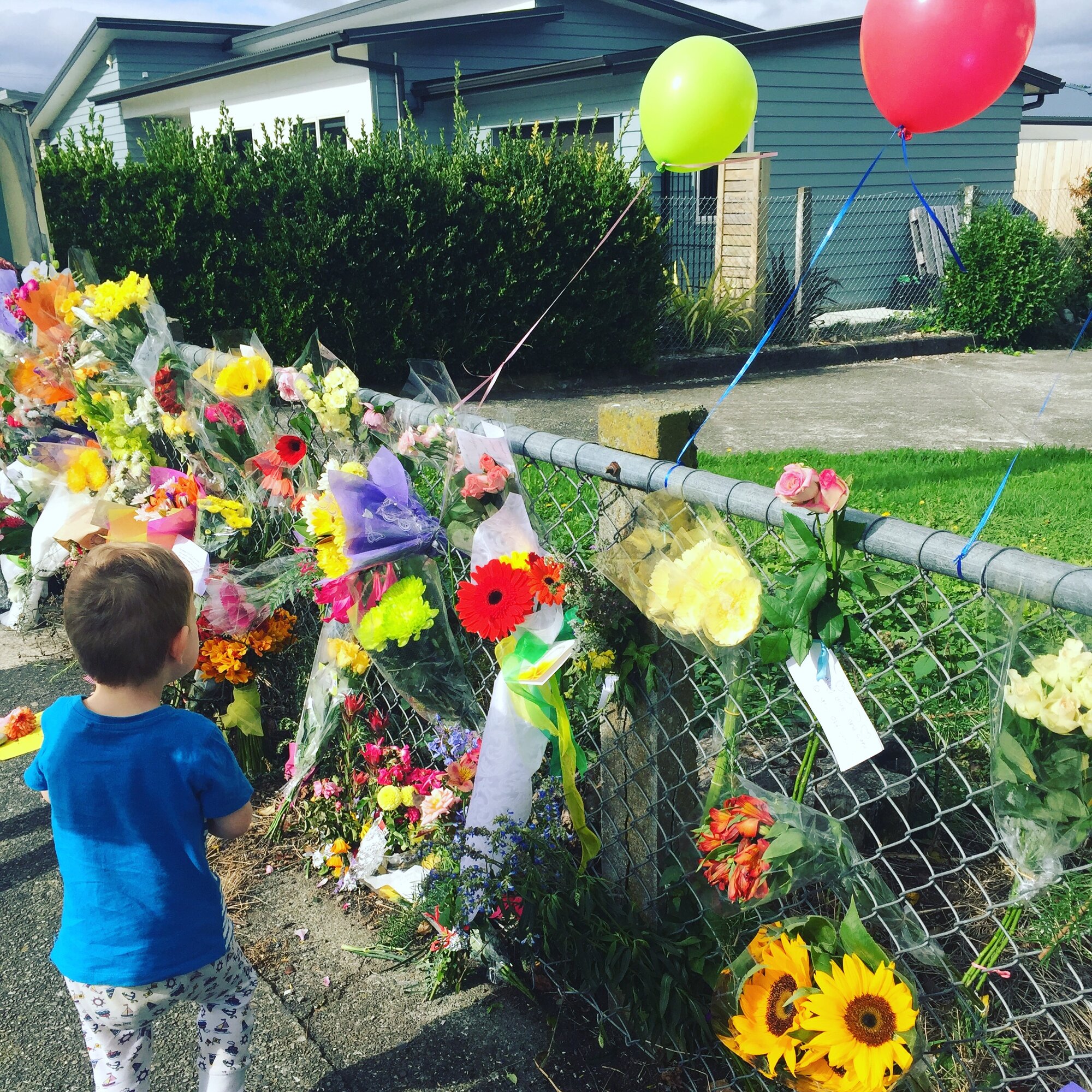Merton Street Mosque; Tributes to the Christchurch terror attack victims; March 2019