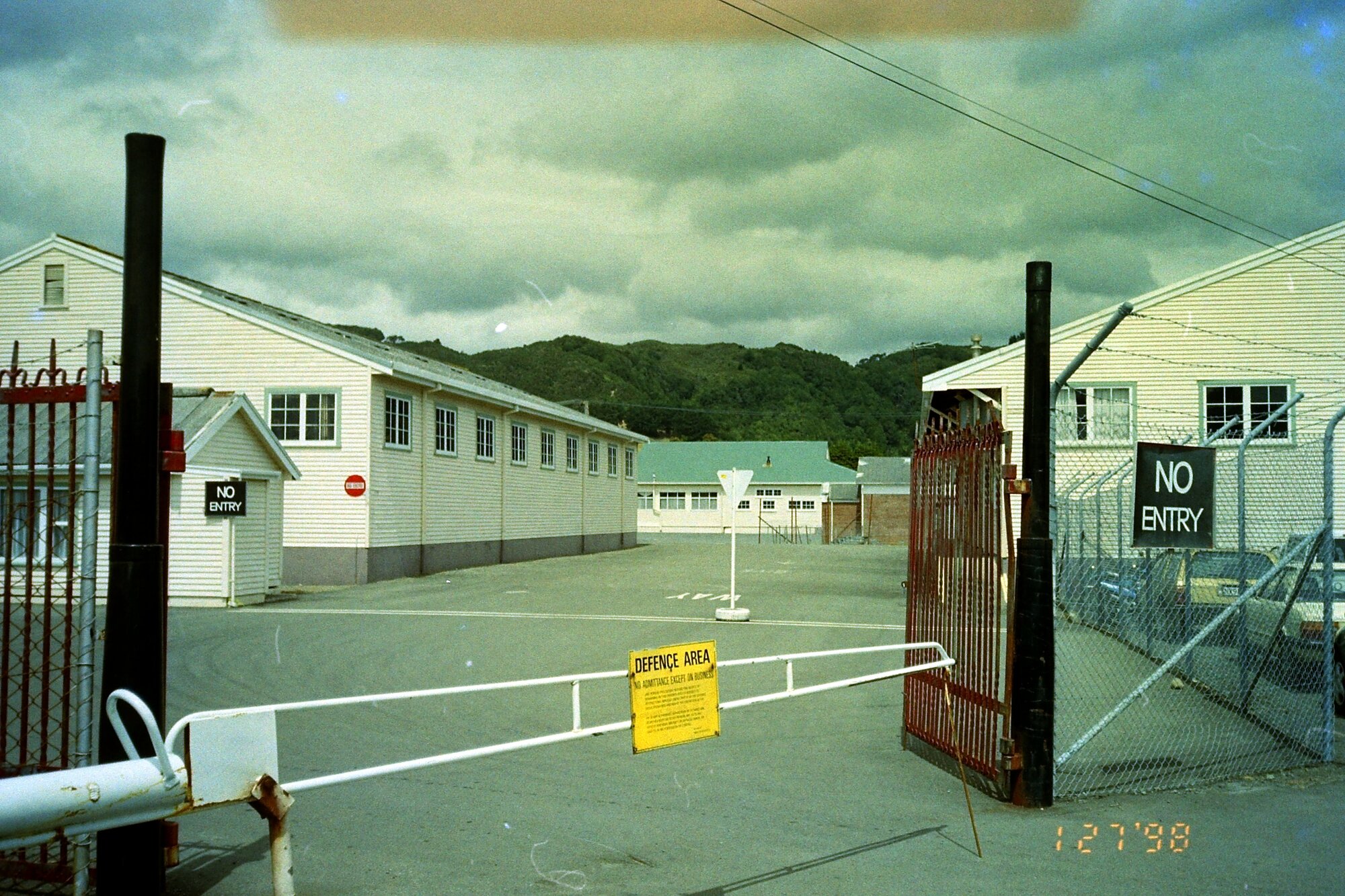 Trentham Camp buildings, unidentified; barrier in fence