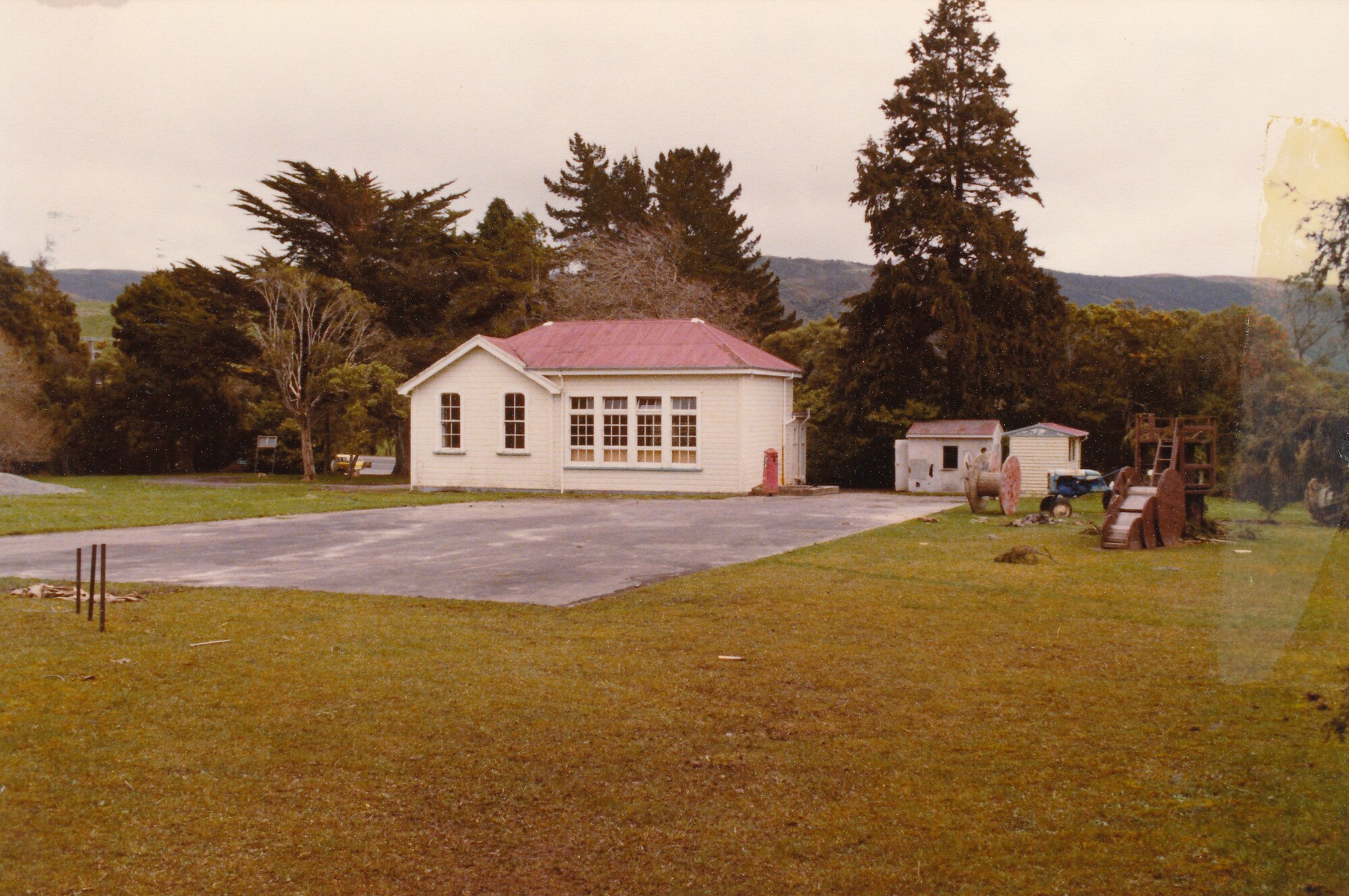 Benge Memorial Hall; ca 1990s