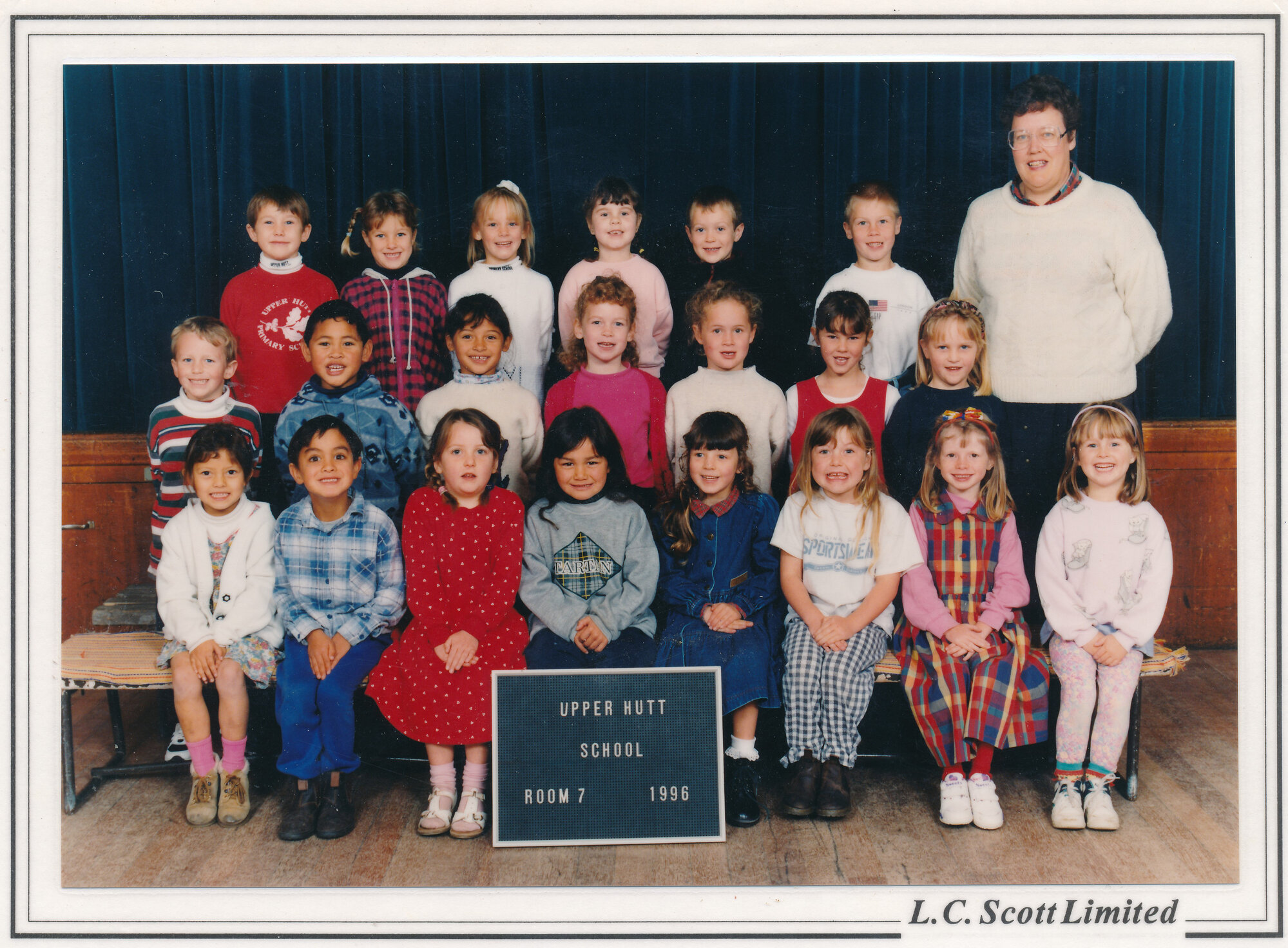 Upper Hutt School, Room 7; 1996