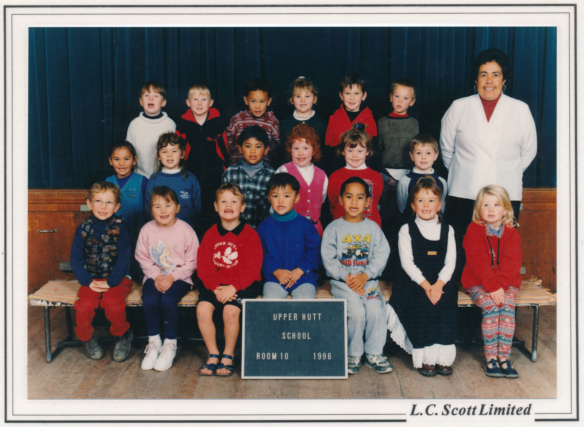 Upper Hutt School, Room 10; 1996