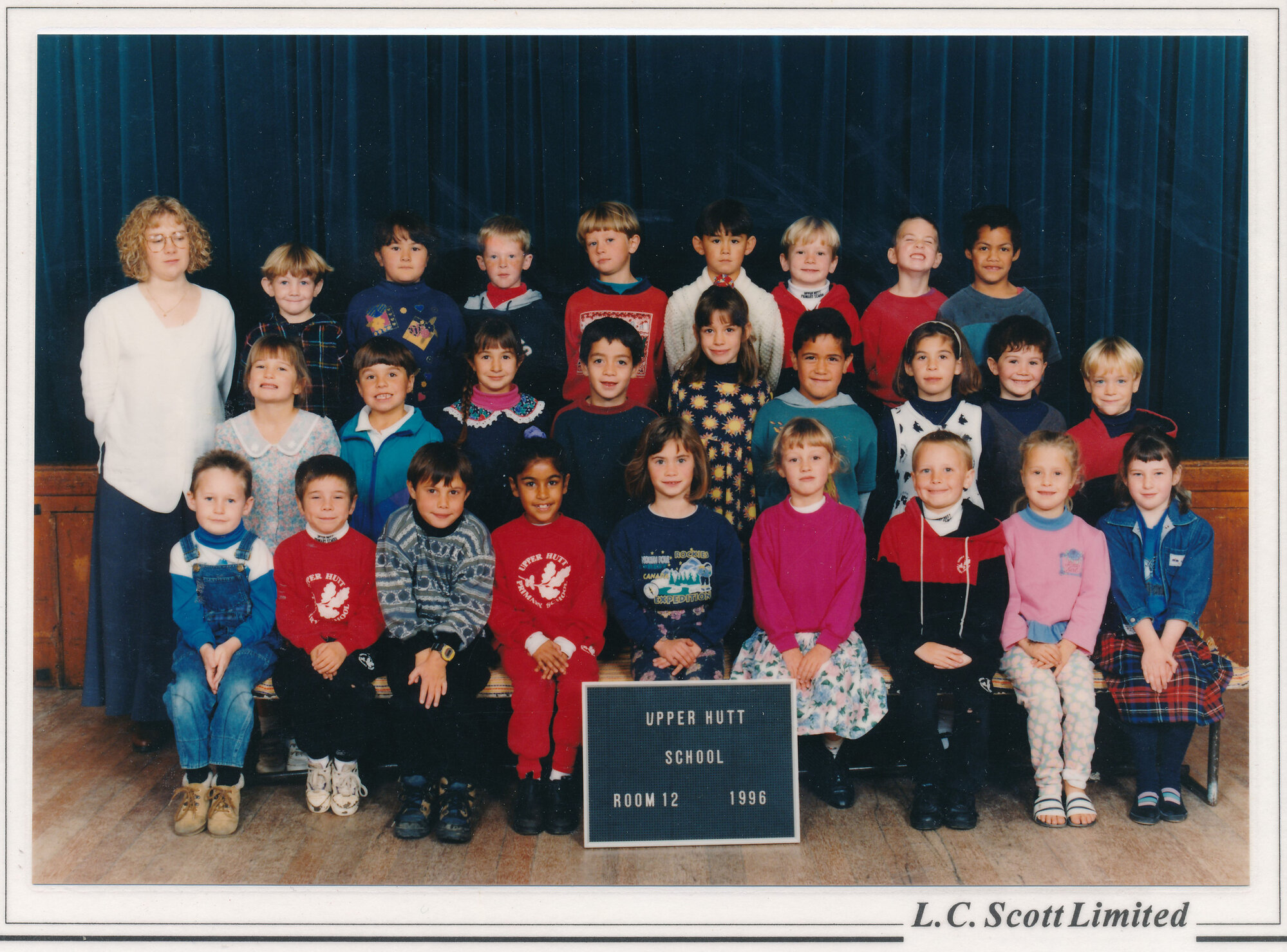 Upper Hutt School, Room 12; 1996