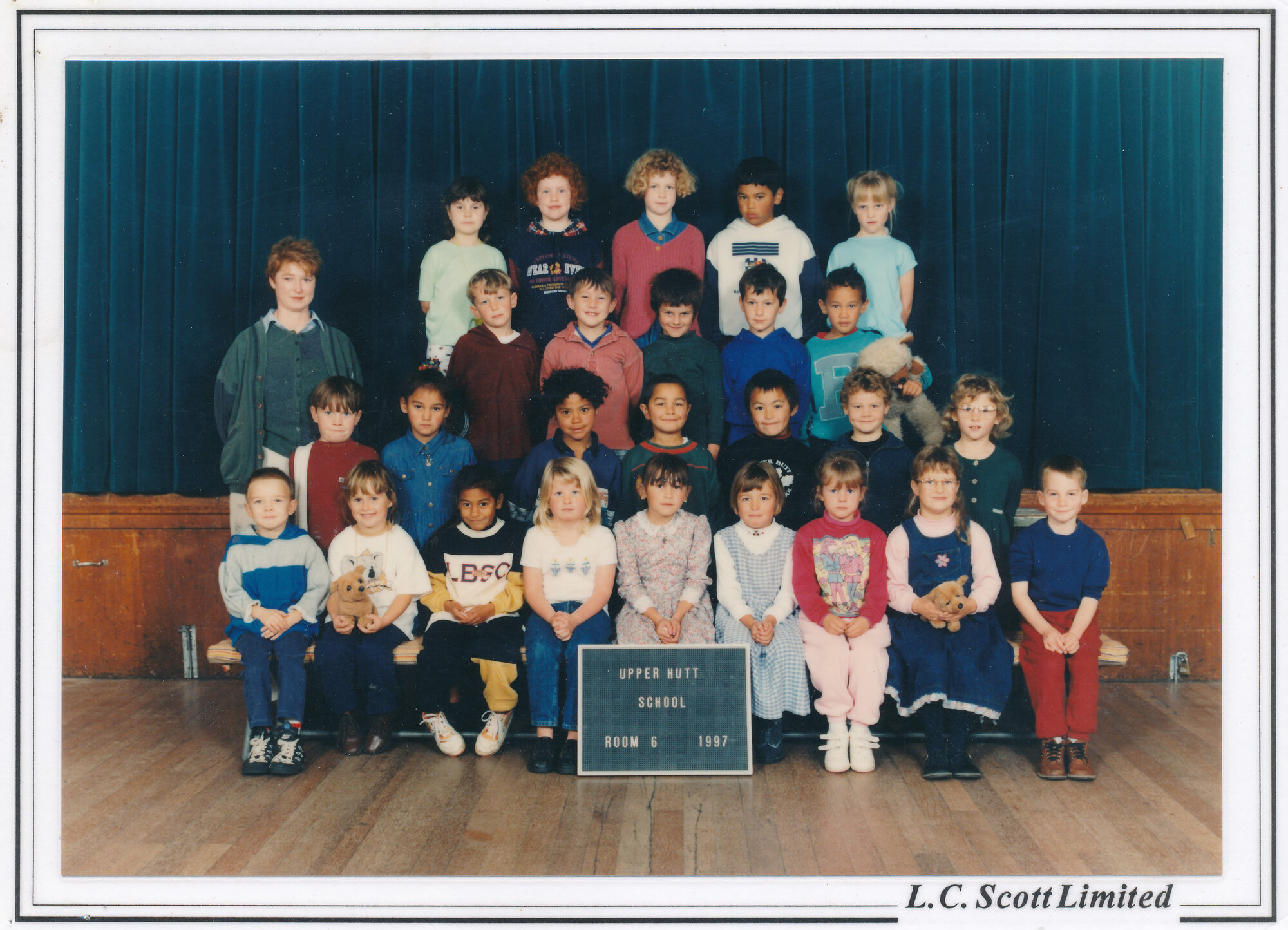 Upper Hutt School, Room 6; 1997