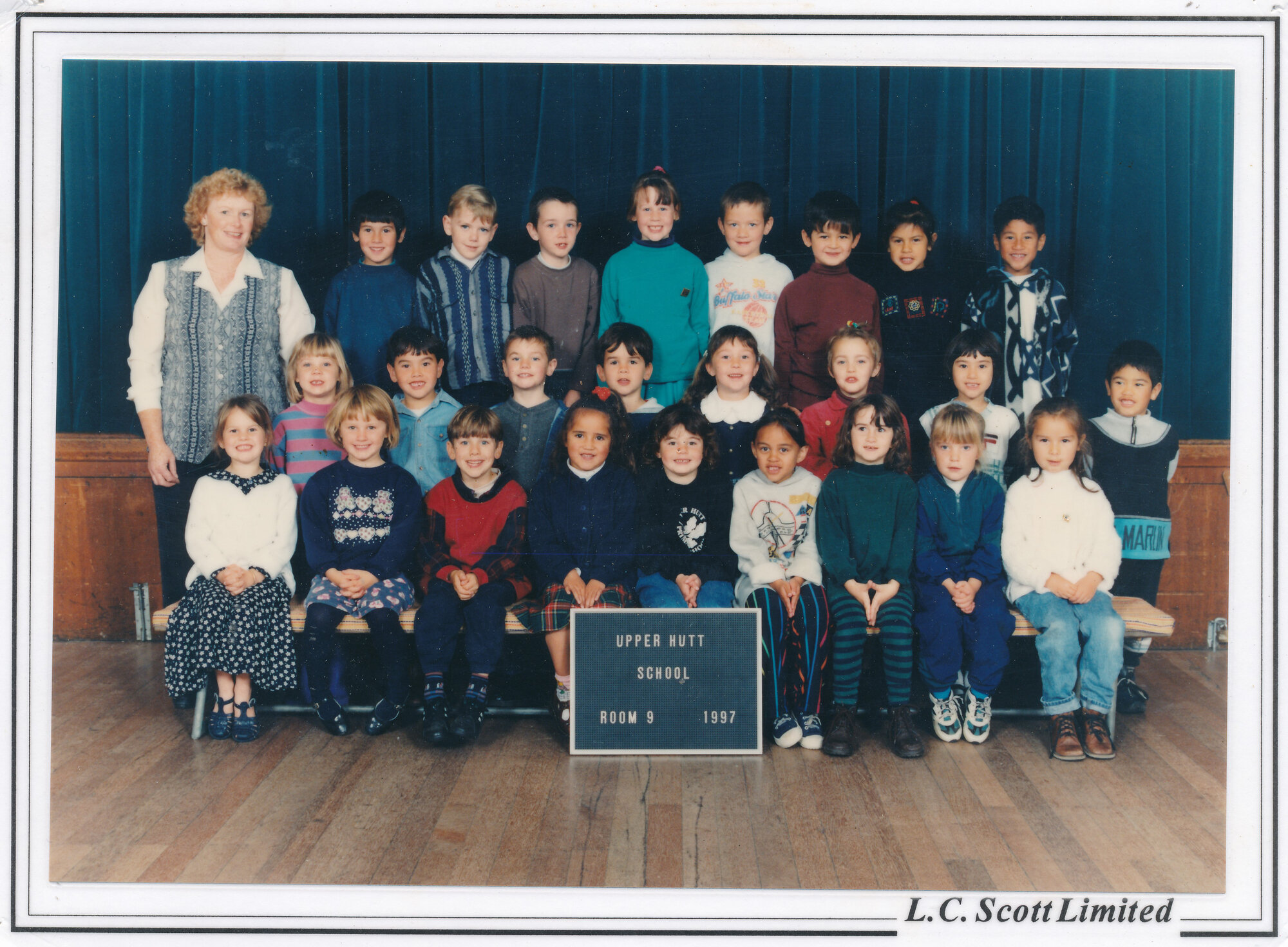 Upper Hutt School, Room 9; 1997
