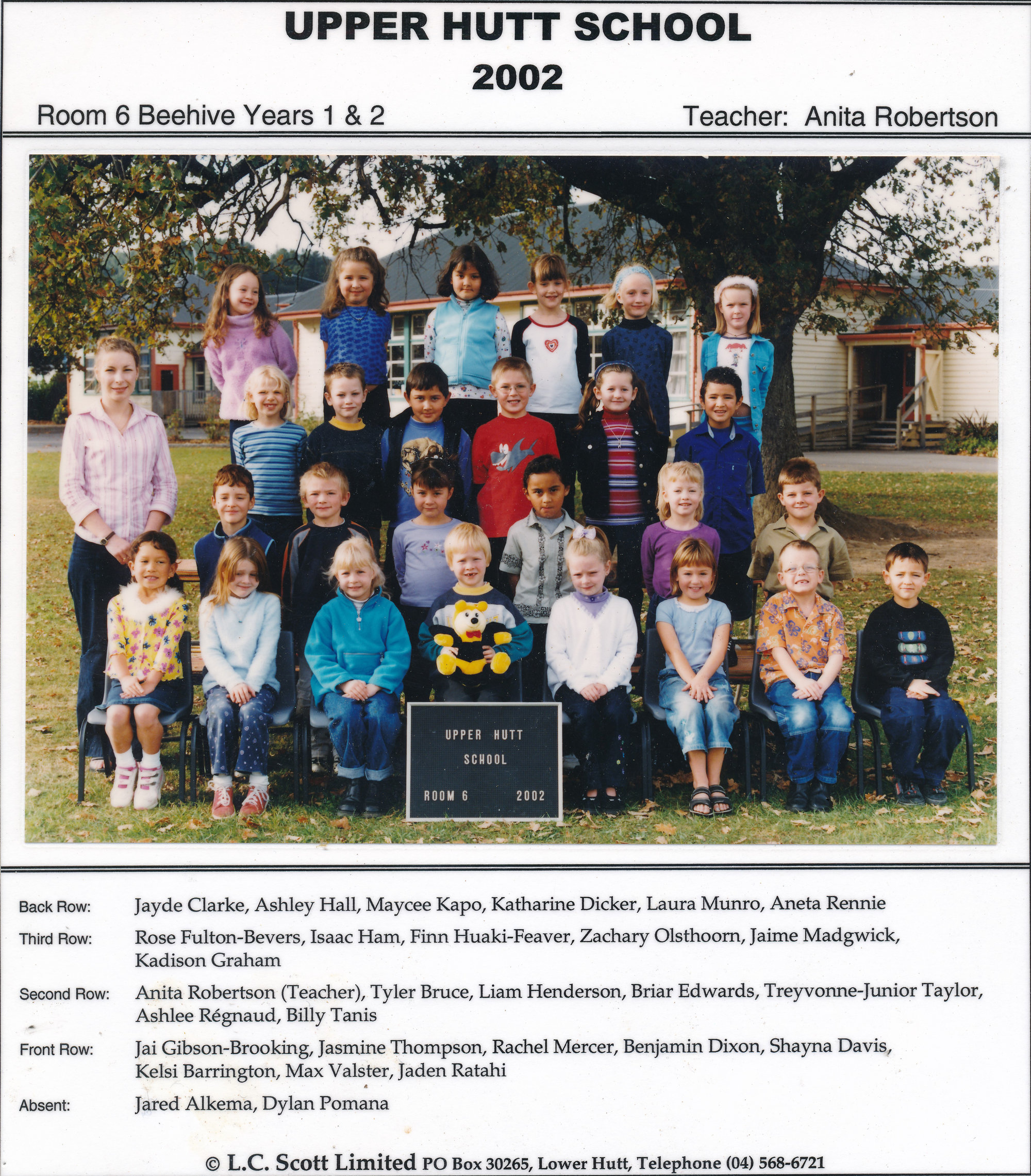 Upper Hutt School, Room 6; 2002