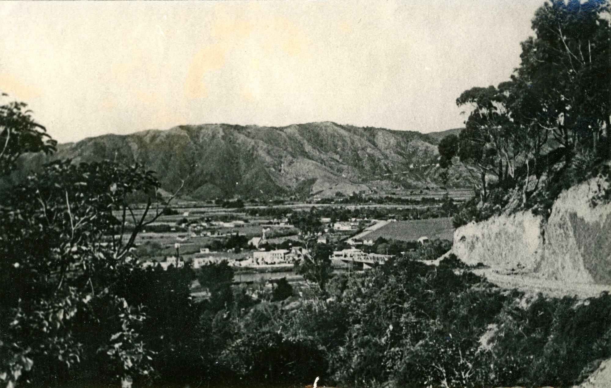 Lower Hutt from Normandale Road, 1902 (01)