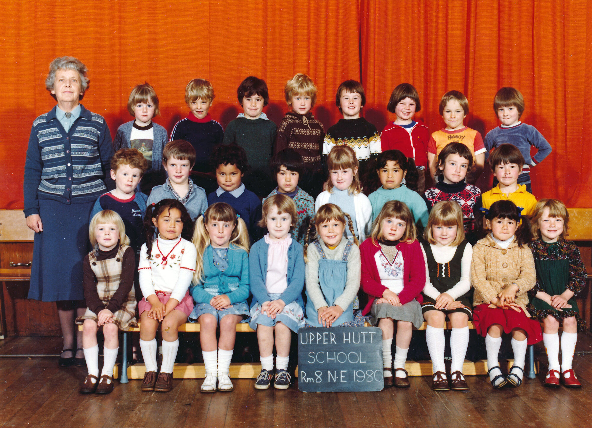 Upper Hutt School, Room 8, New Entrants; 1980