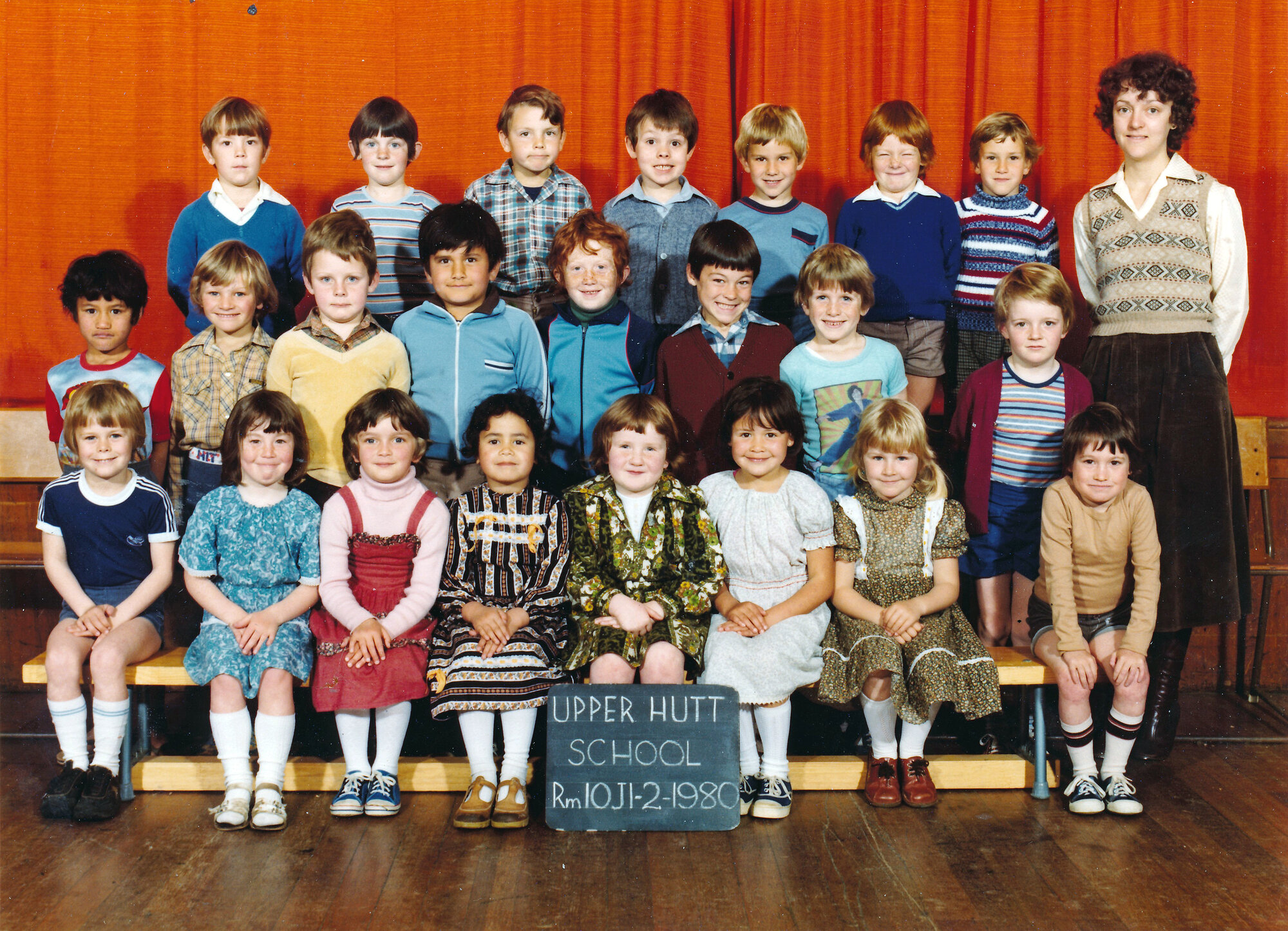 Upper Hutt School, Room 10, J1 and J2; 1980