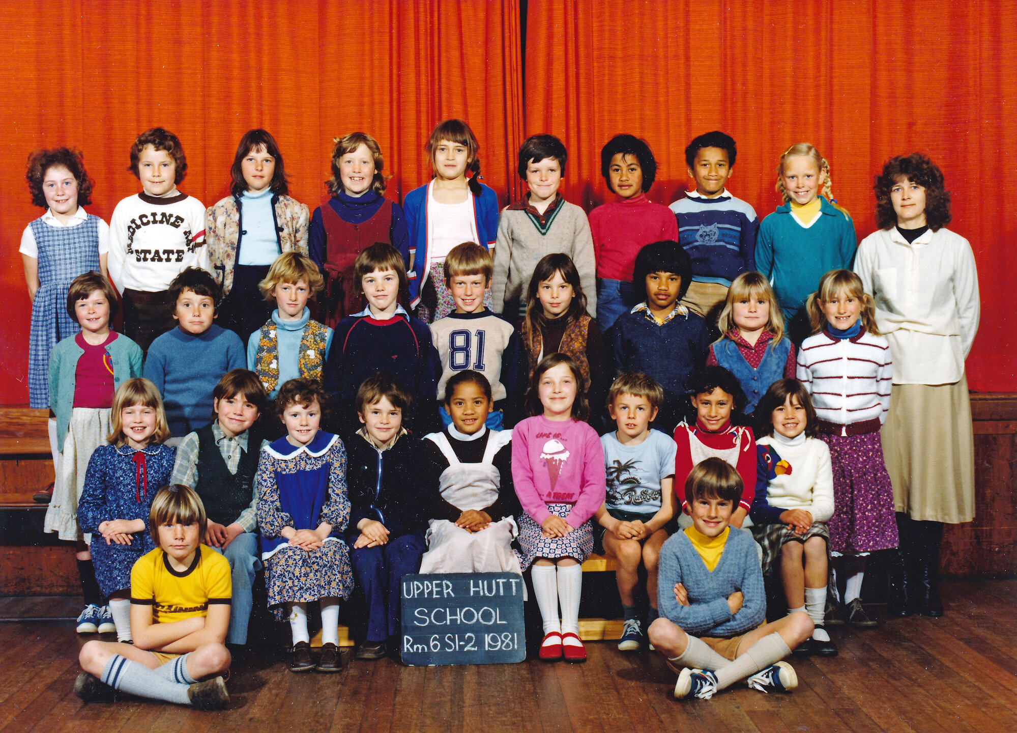 Upper Hutt School, Room 6, Standard 1 and 2; 1981