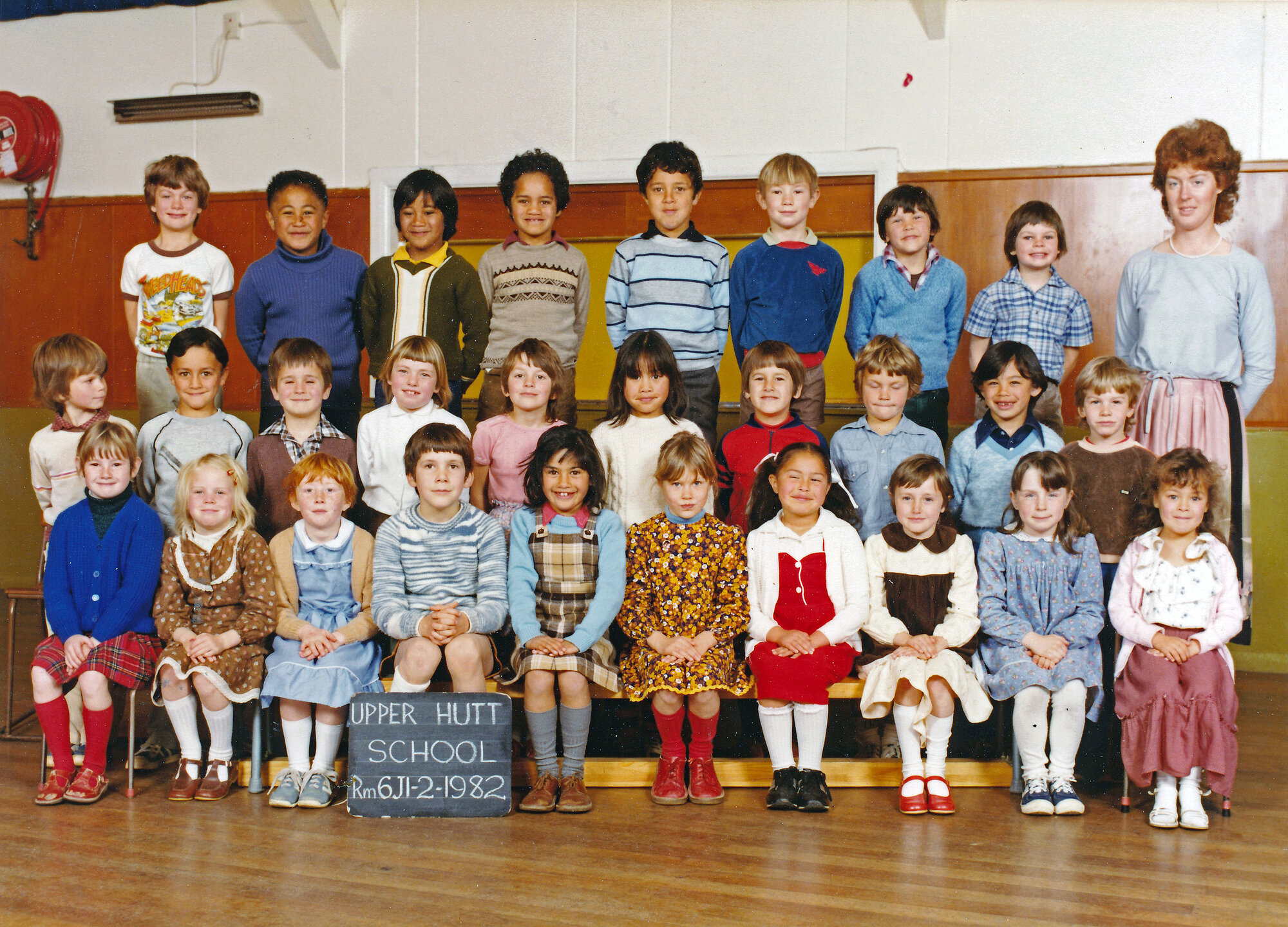 Upper Hutt School, Room 6, J1 and J2; 1982