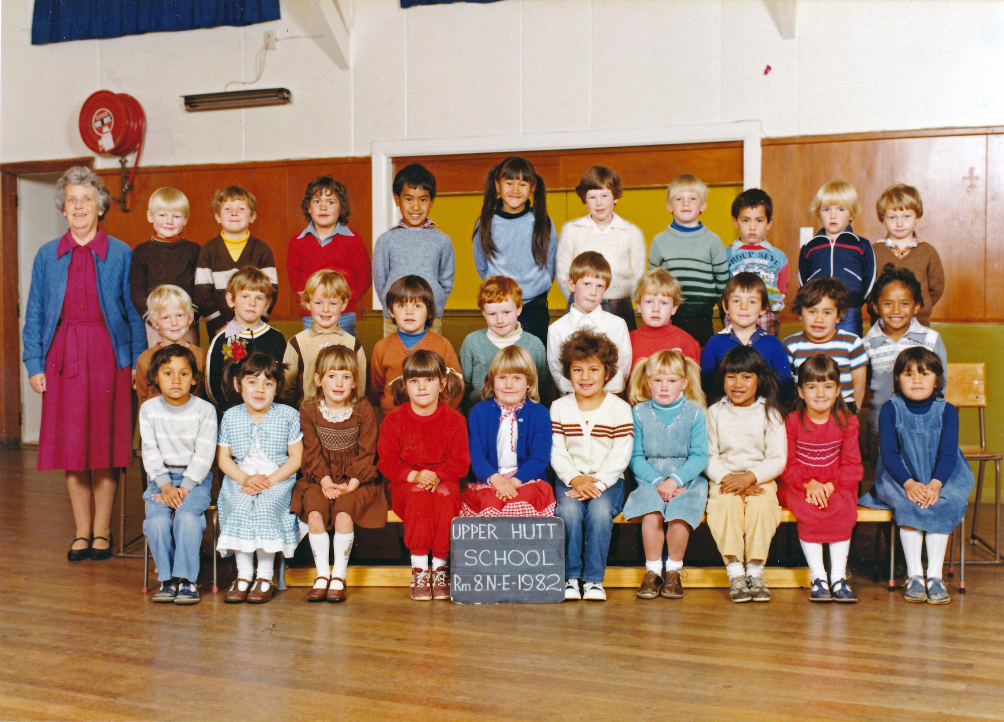 Upper Hutt School, Room 8, New Entrants; 1982