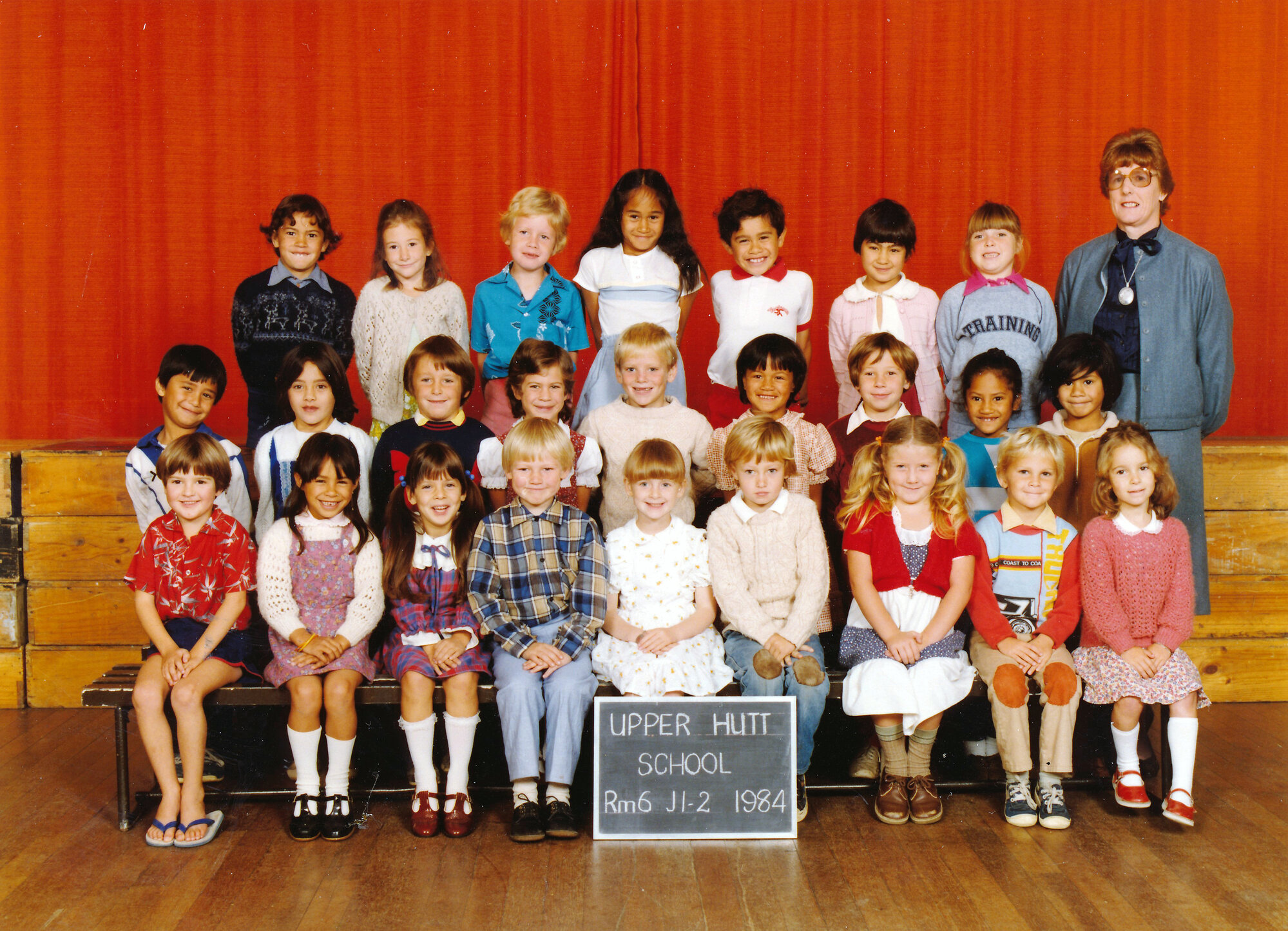 Upper Hutt School, Room 6, J1 and J2; 1984