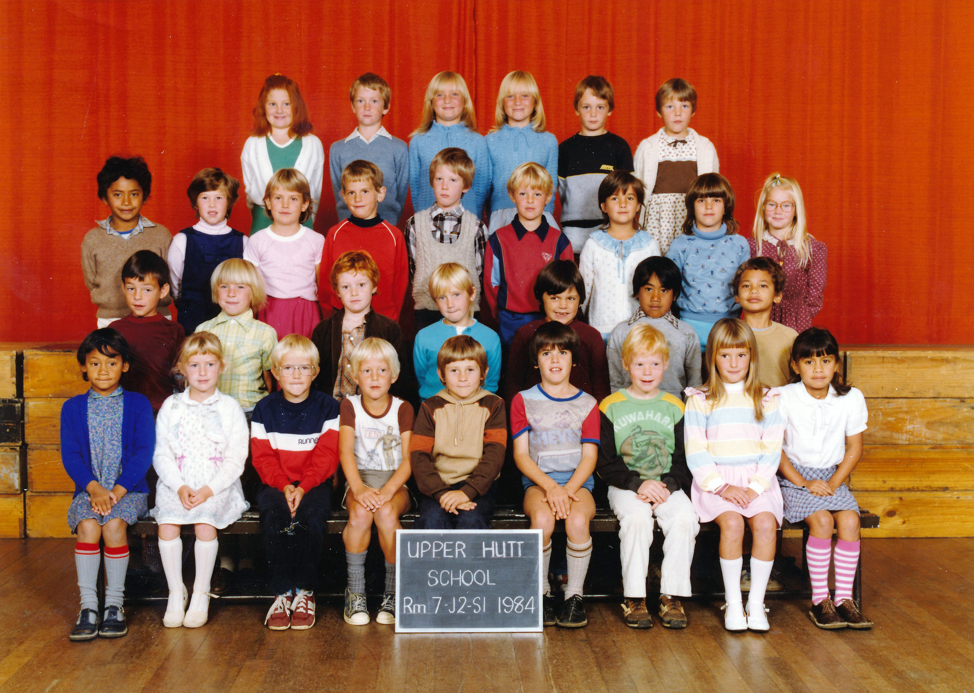 Upper Hutt School, Room 7, J2 and Standard 1; 1984