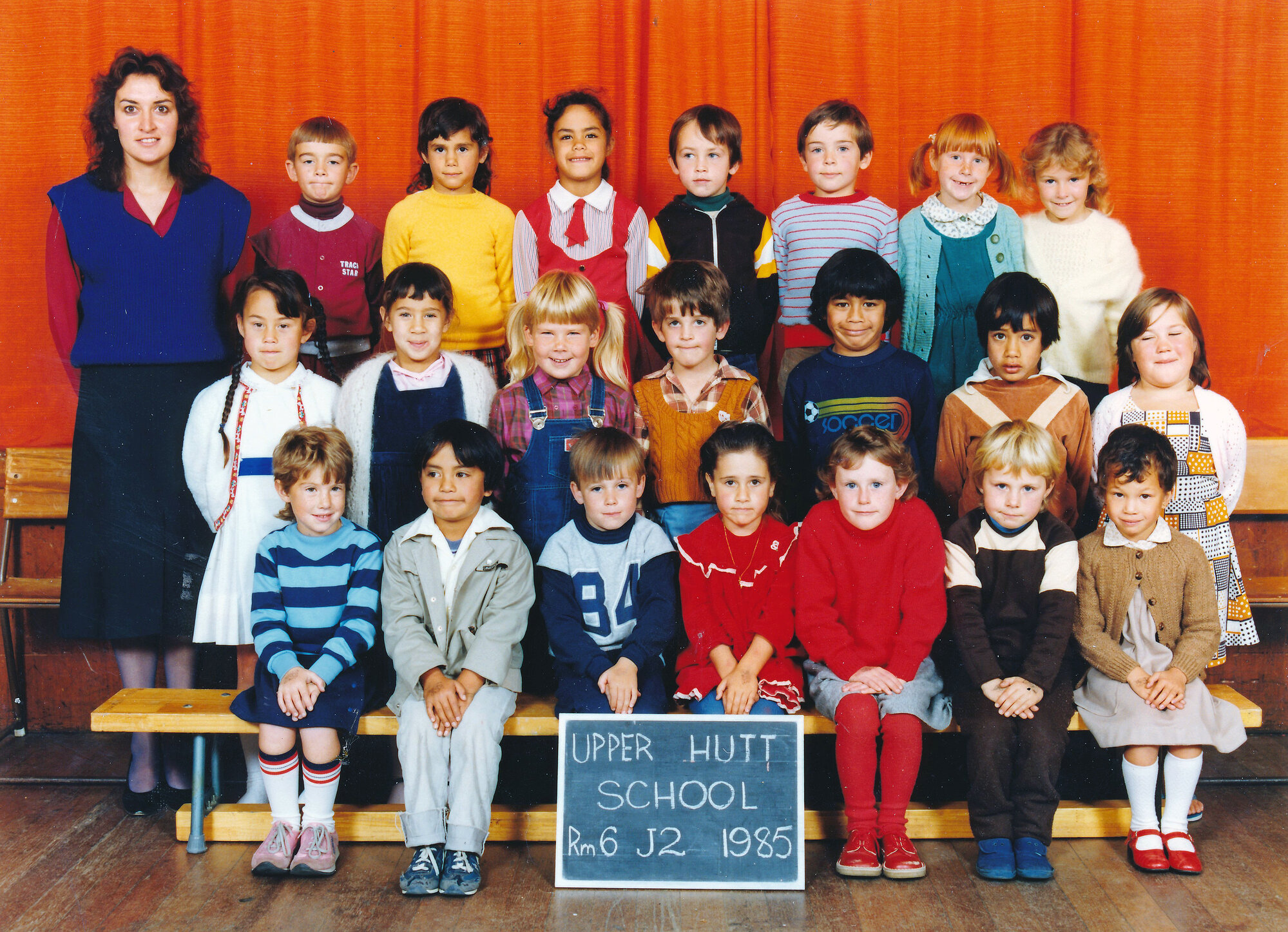 Upper Hutt School, Room 6, J2; 1985