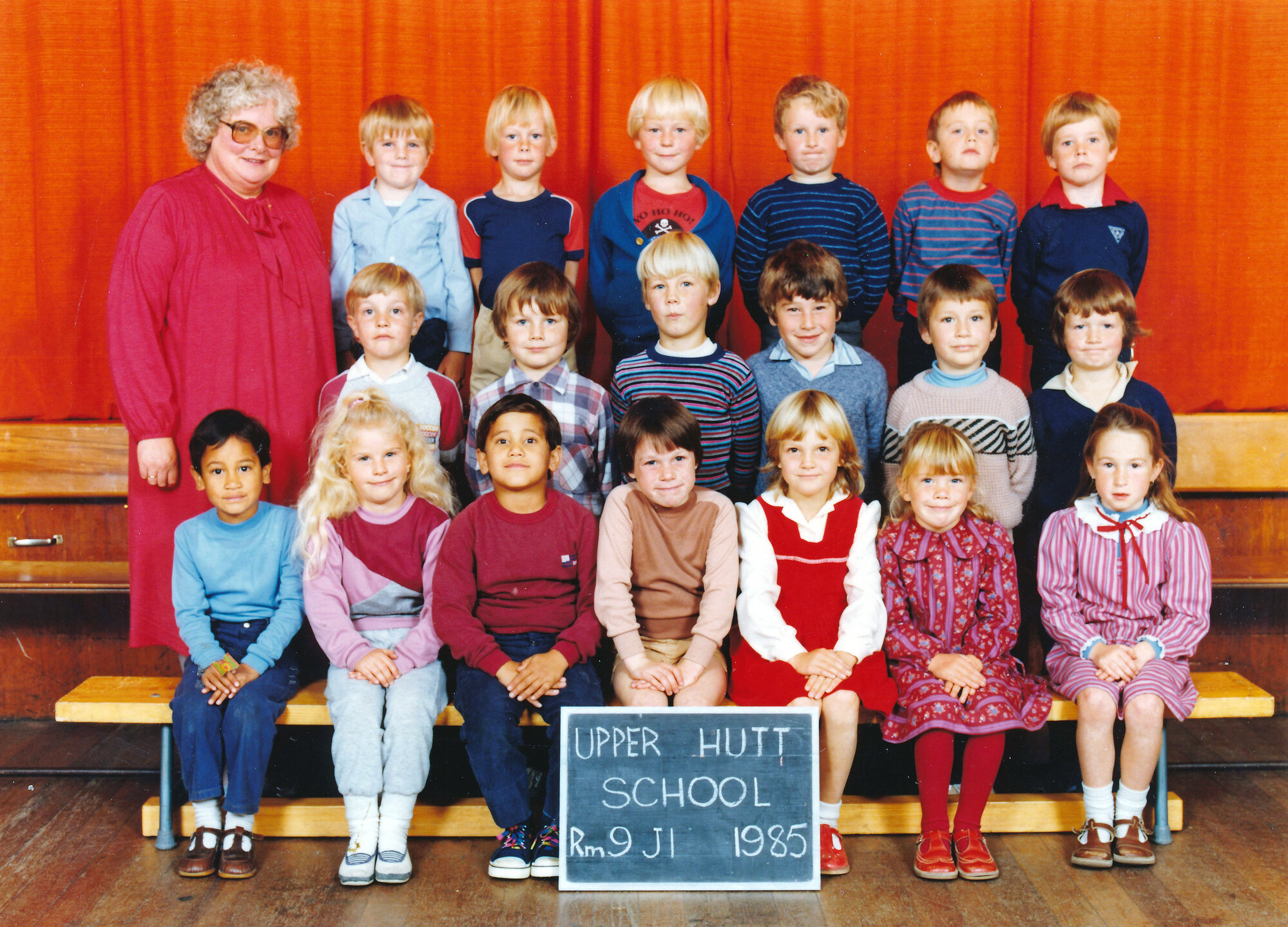 Upper Hutt School, Room 9, J1; 1985