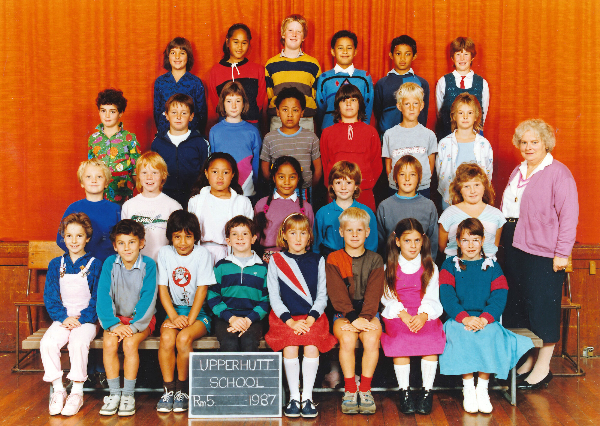 Upper Hutt School, Room 5; 1987