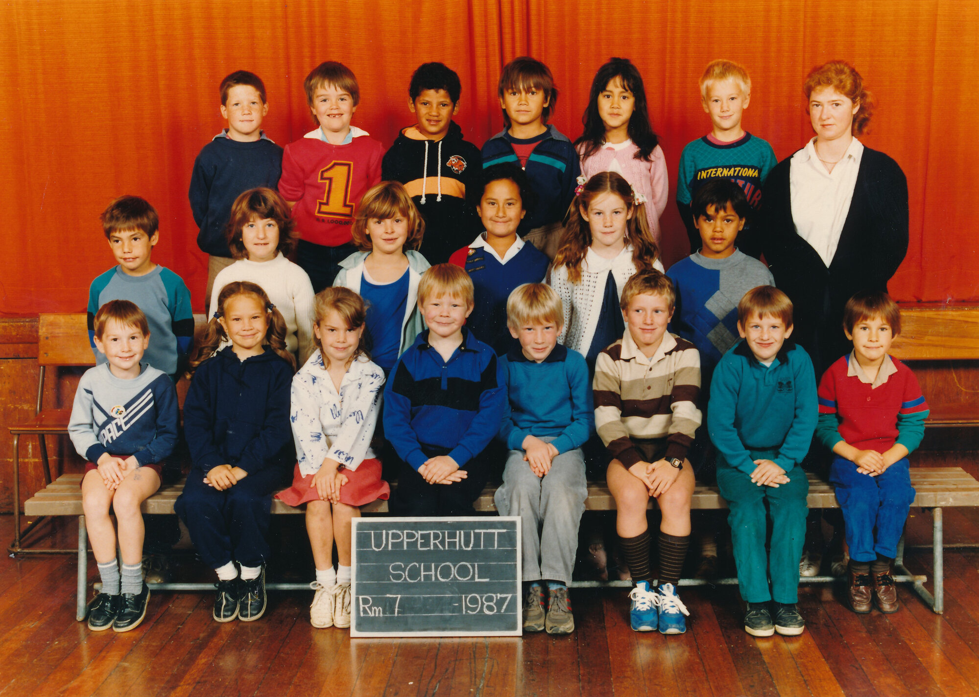 Upper Hutt School, Room 7; 1987