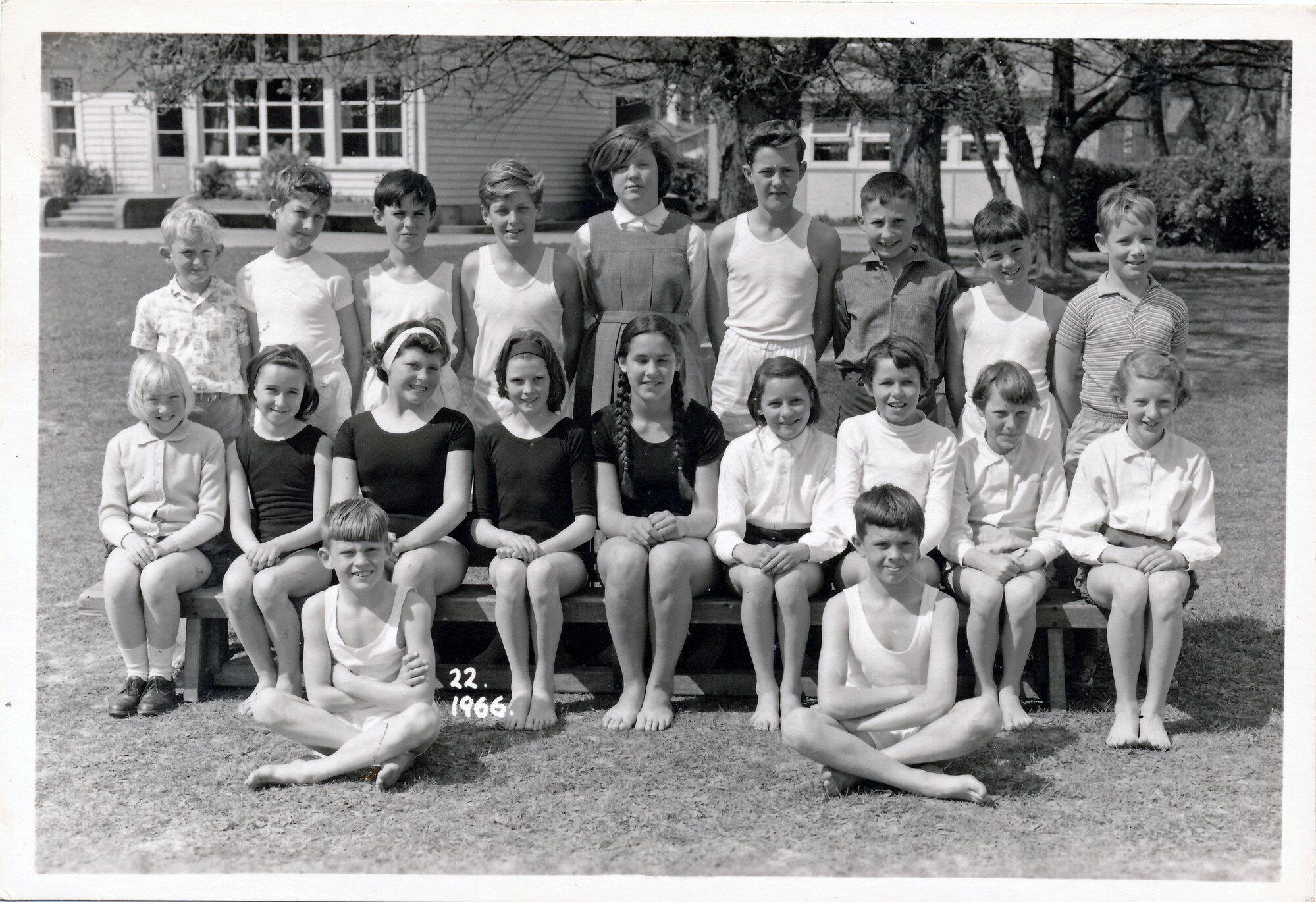 Upper Hutt School, unidentified sports team; 1966