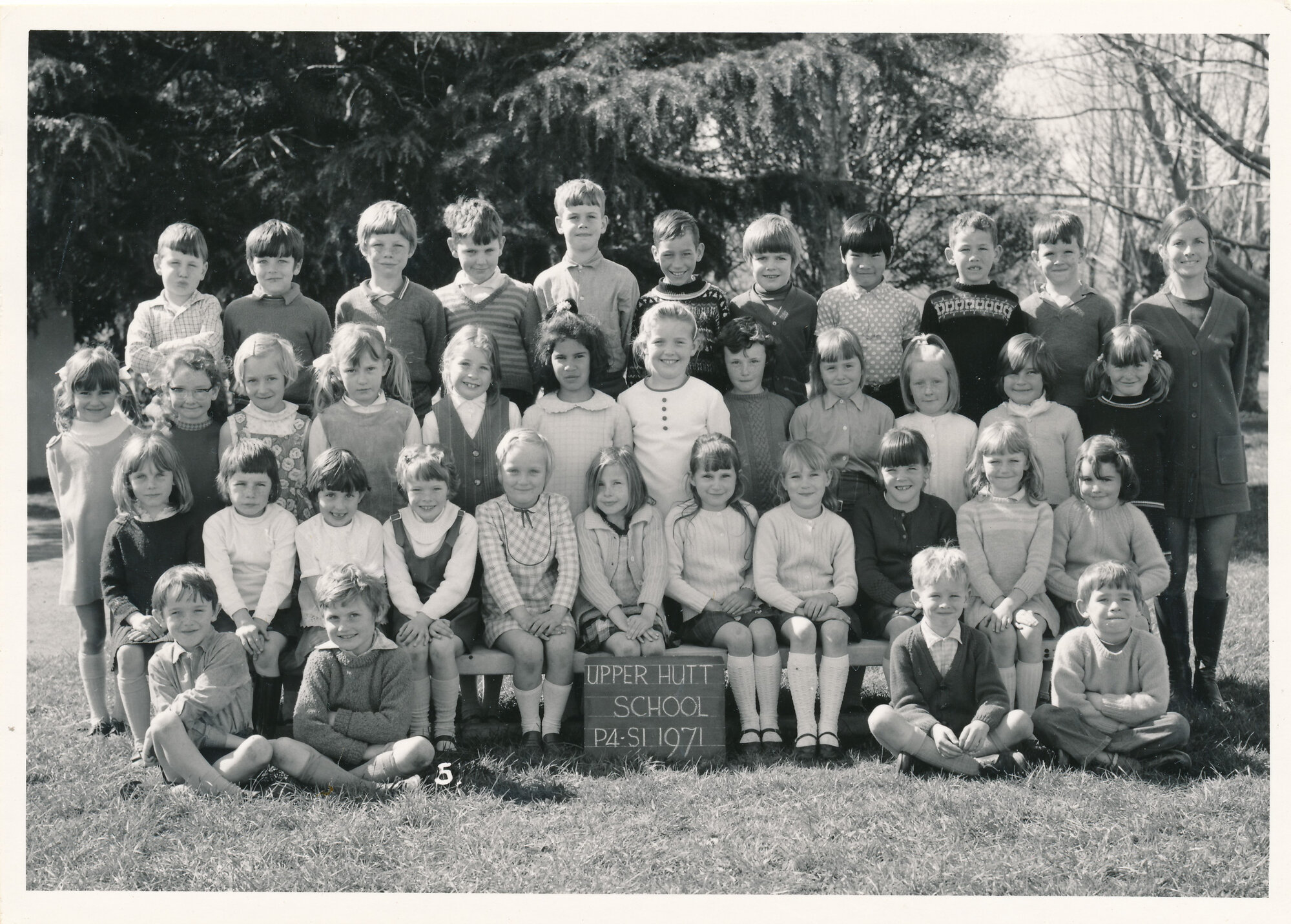 Upper Hutt School, Primer 4 and Standard 1; 1971