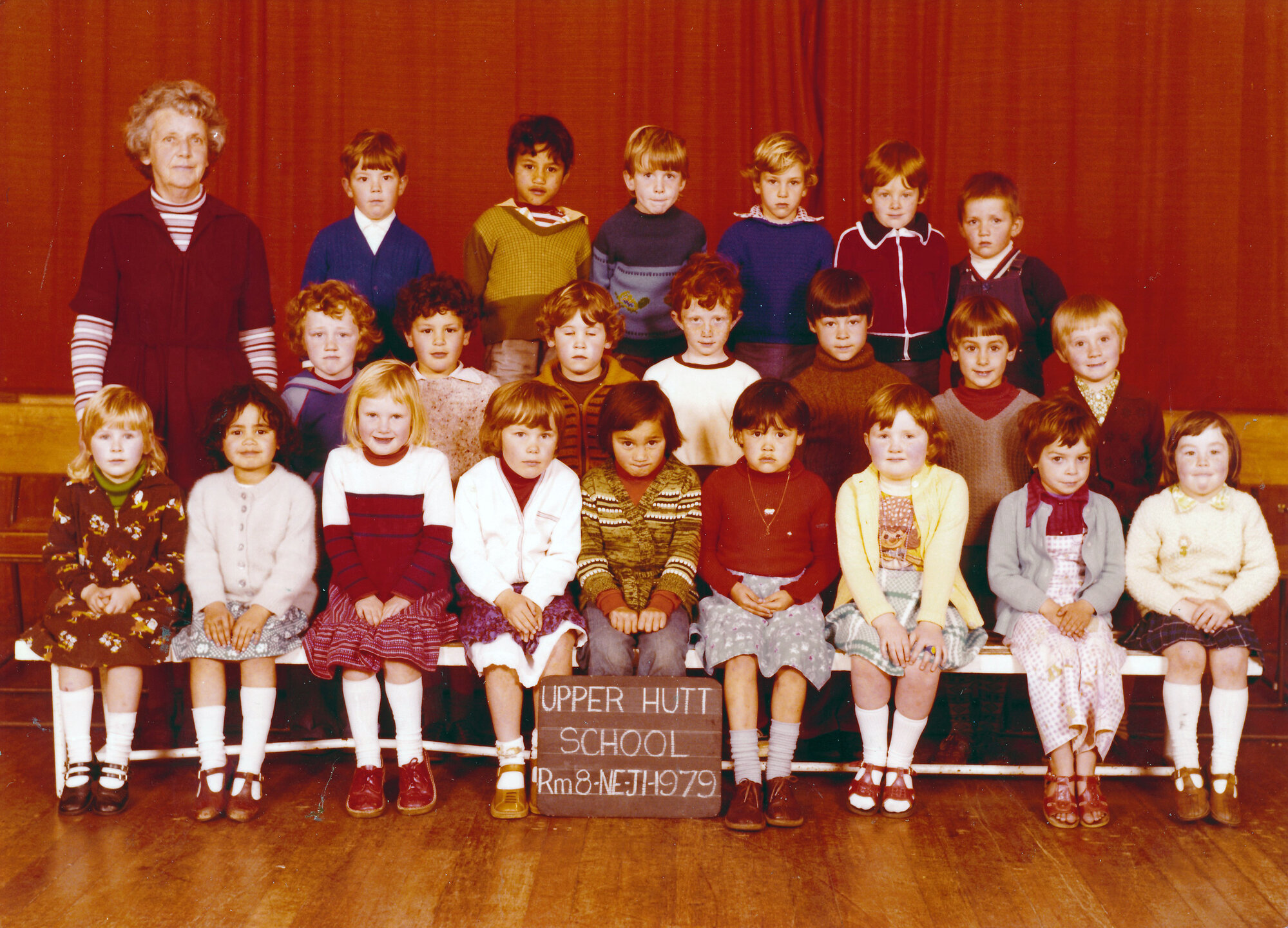 Upper Hutt School, Room 8, New Entrants and J1; 1979