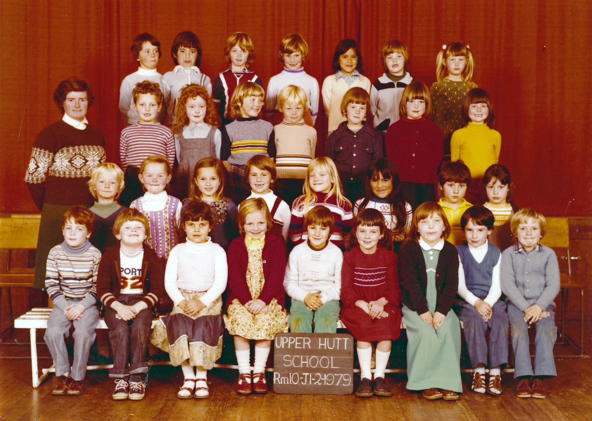 Upper Hutt School, Room 10, J1 and J2; 1979